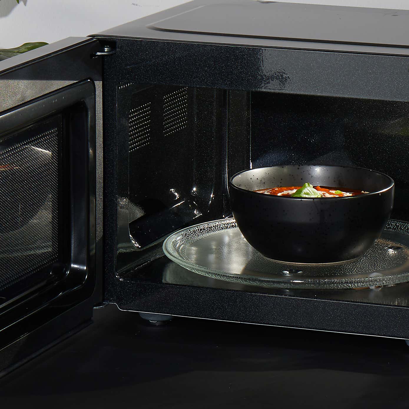 Salter Kuro Black Digital Microwave