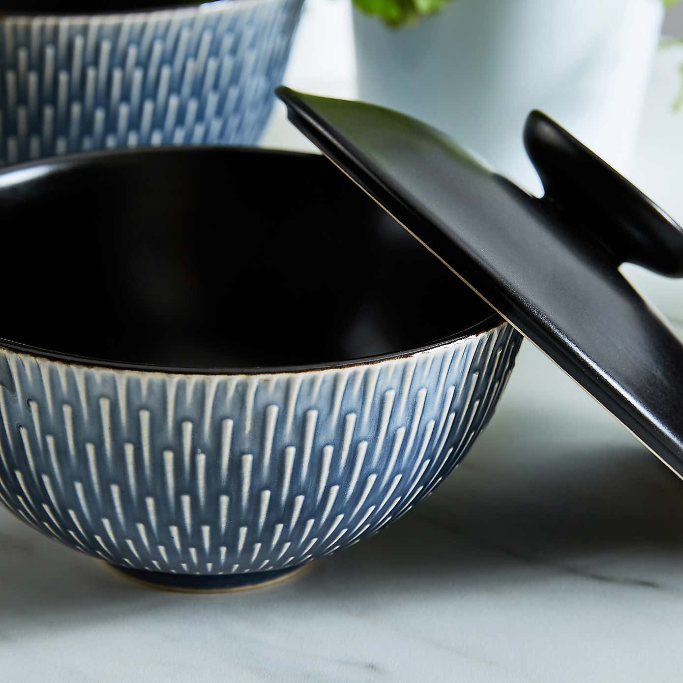 World Gourmet Covered Zen Bowl