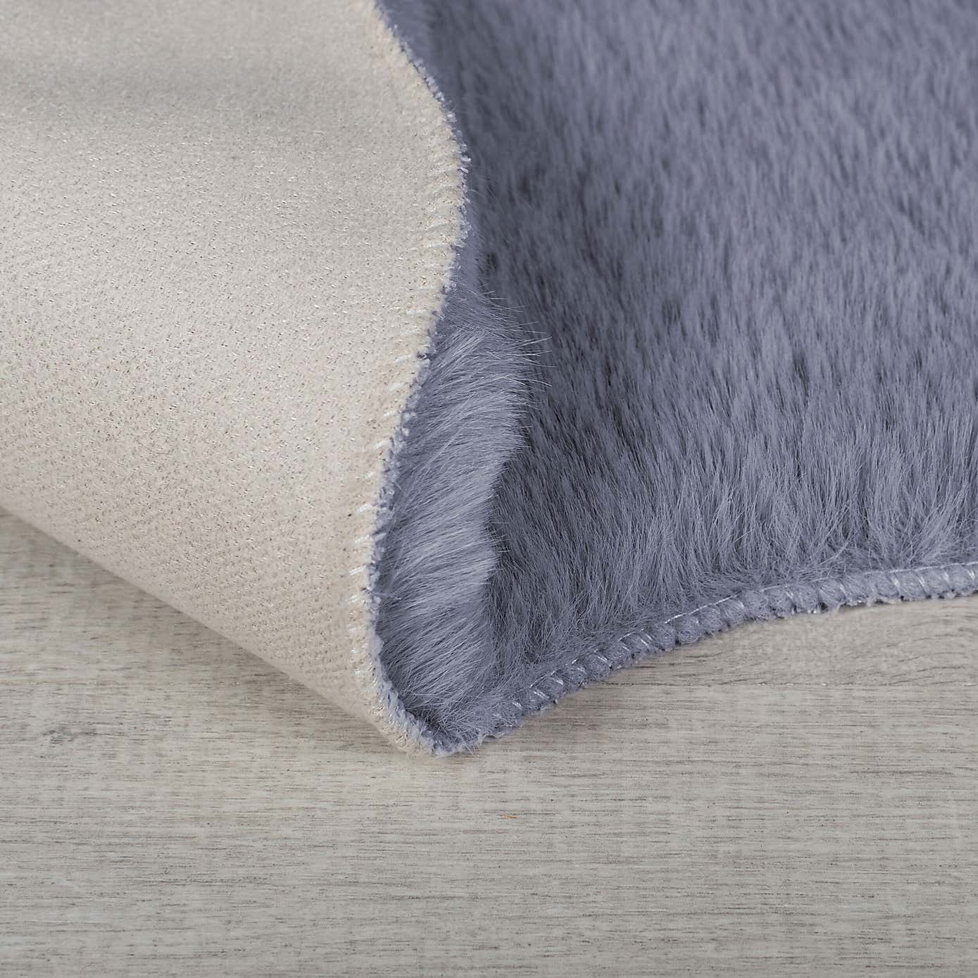 Supersoft Faux Fur Single Pelt Rug