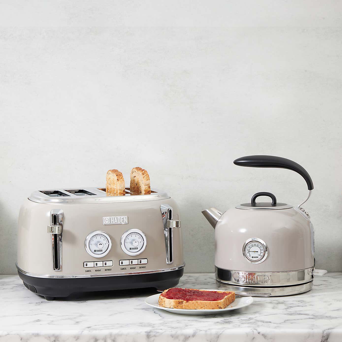 Haden Jersey 4 Slice Toaster