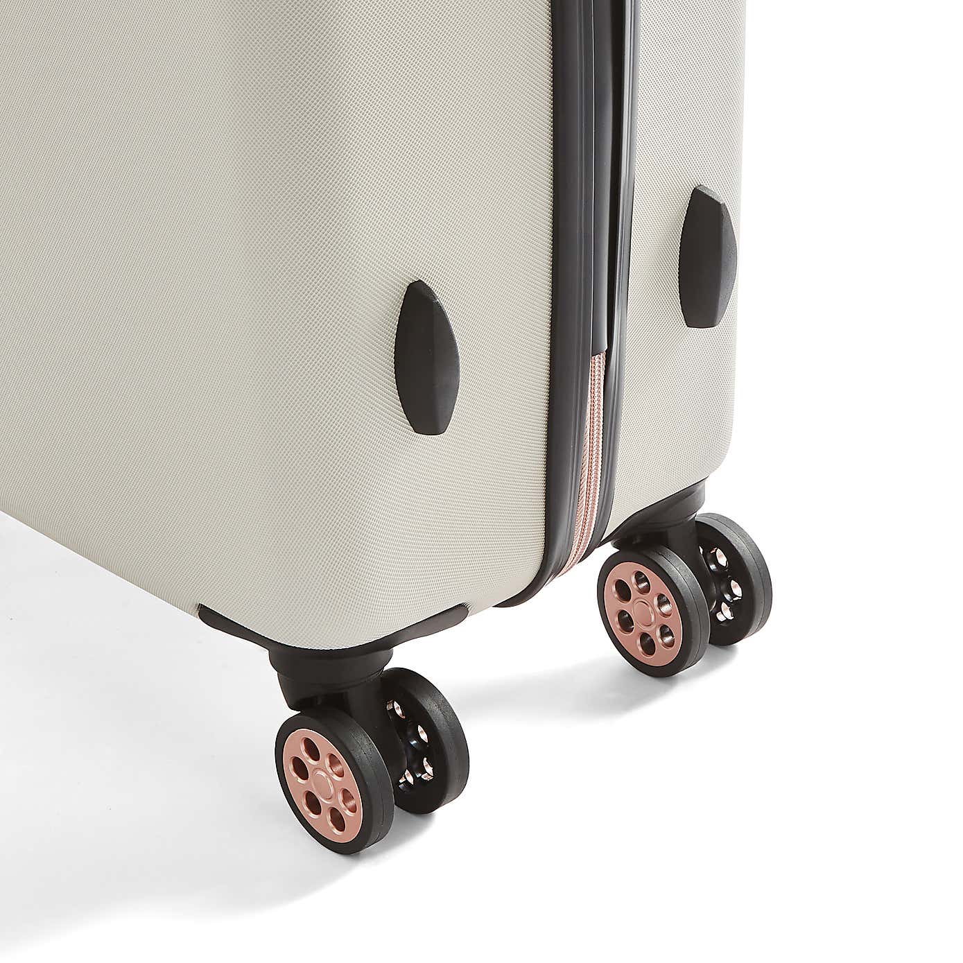 Scalloped Hard Shell Suitcase