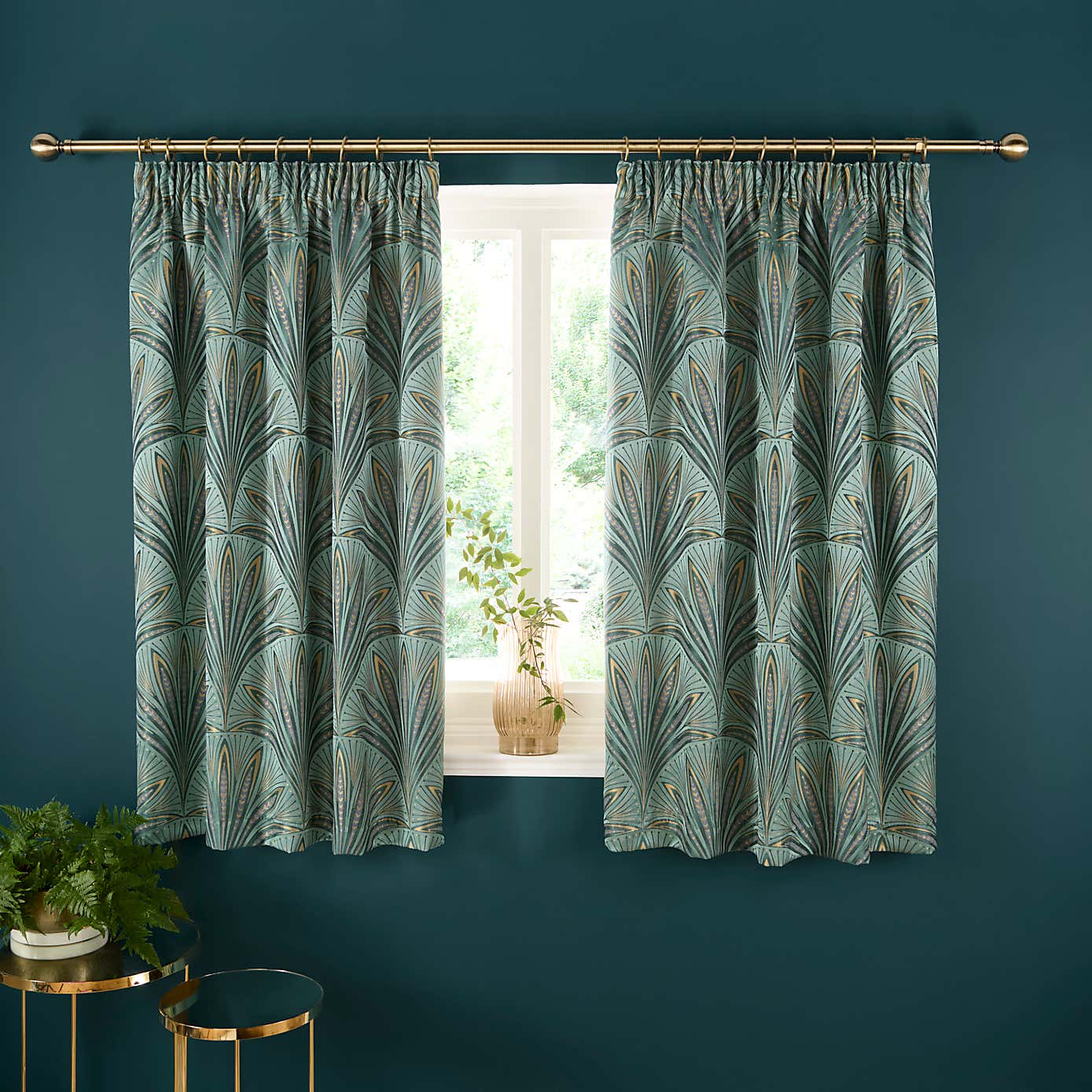 Nouveau Fan Eyelet Curtains