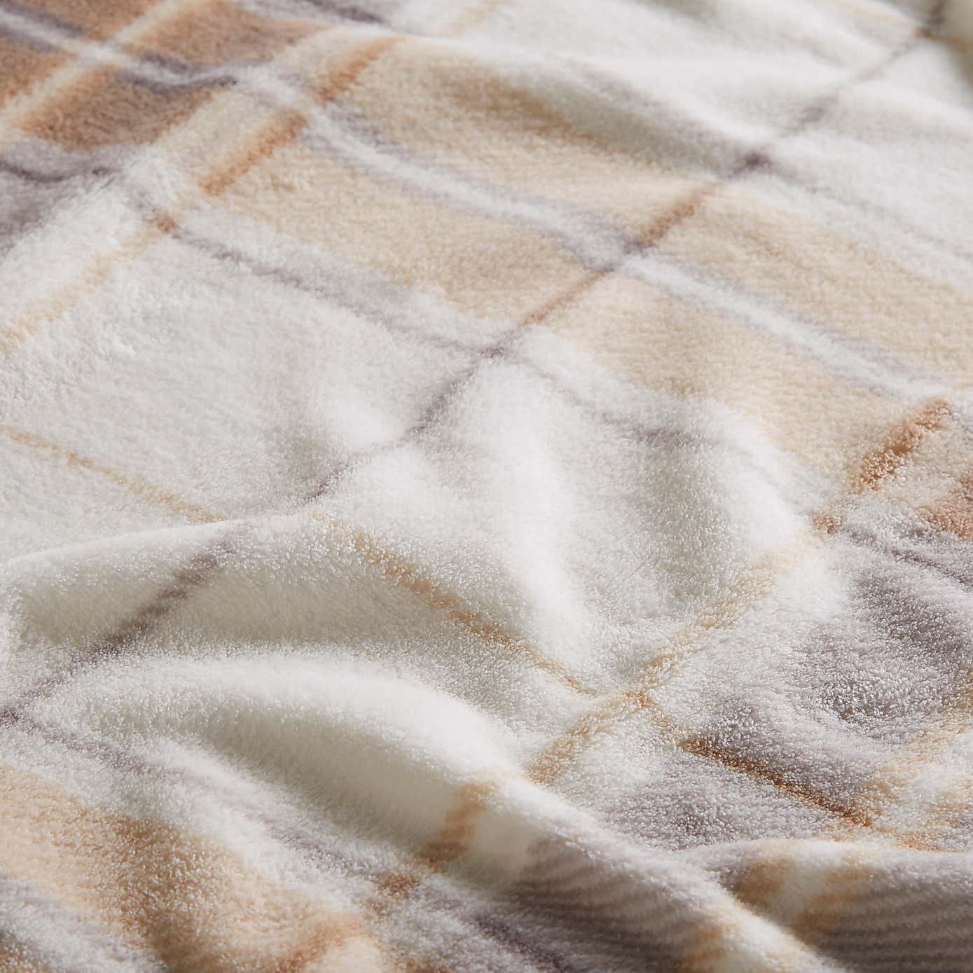 Printed Check Fleece Throw
