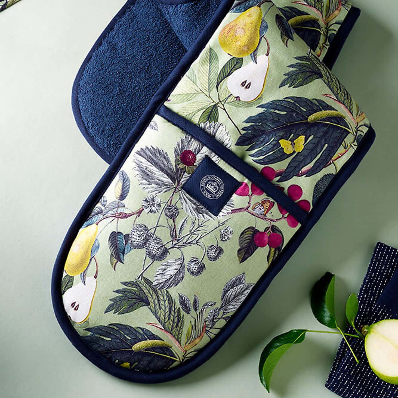 Kew Fruit And Floral Double Oven Glove