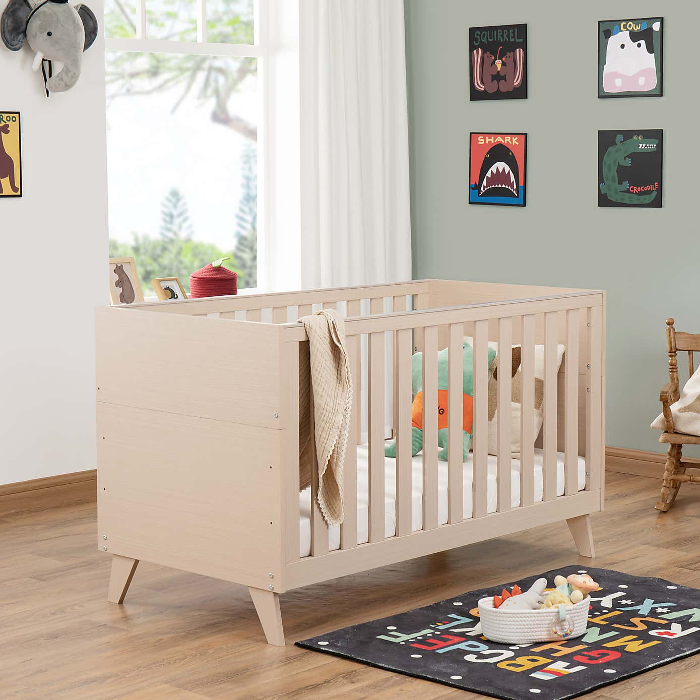 Dante Cot Bed