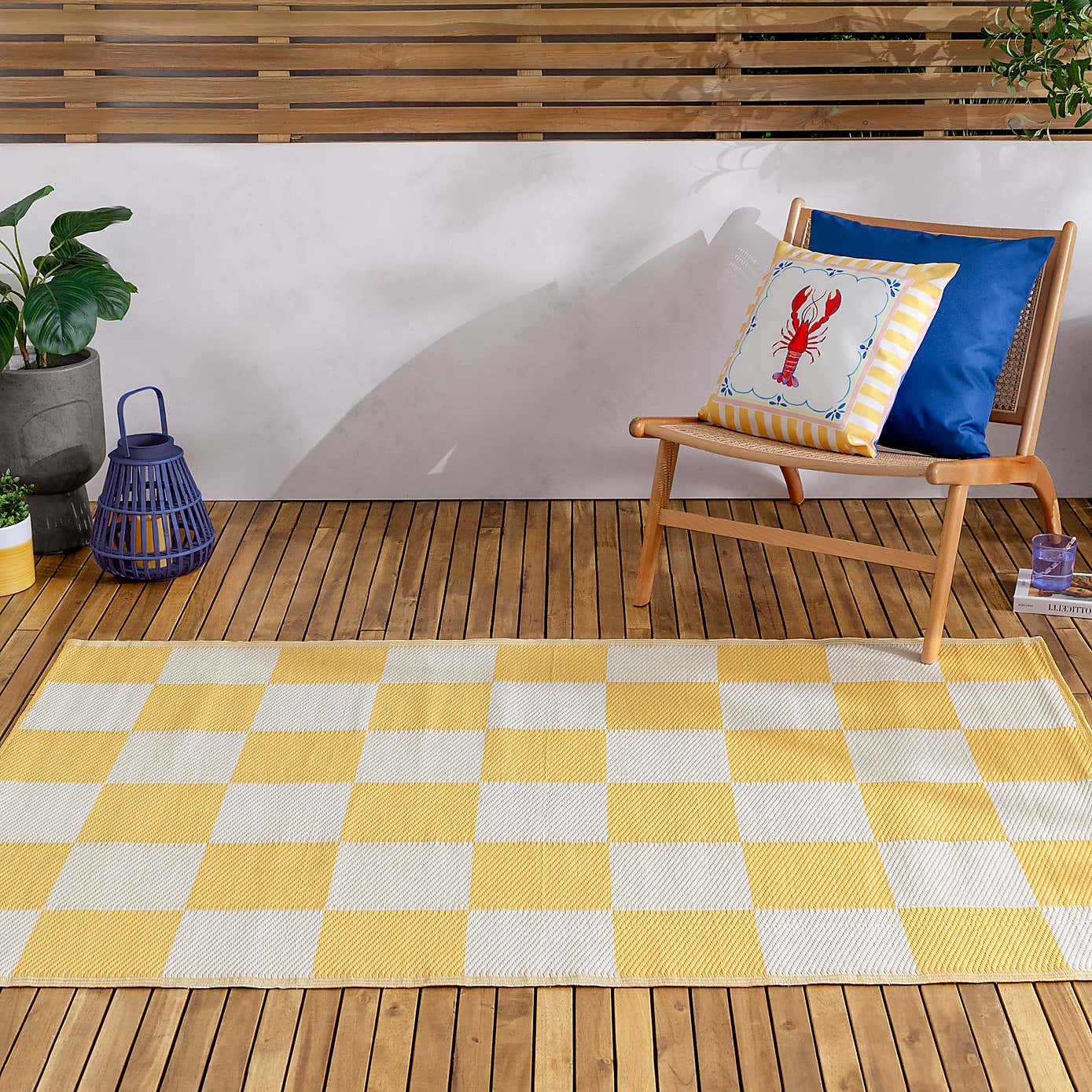 Furn Checkerboard Indoor Outdoor Rug
