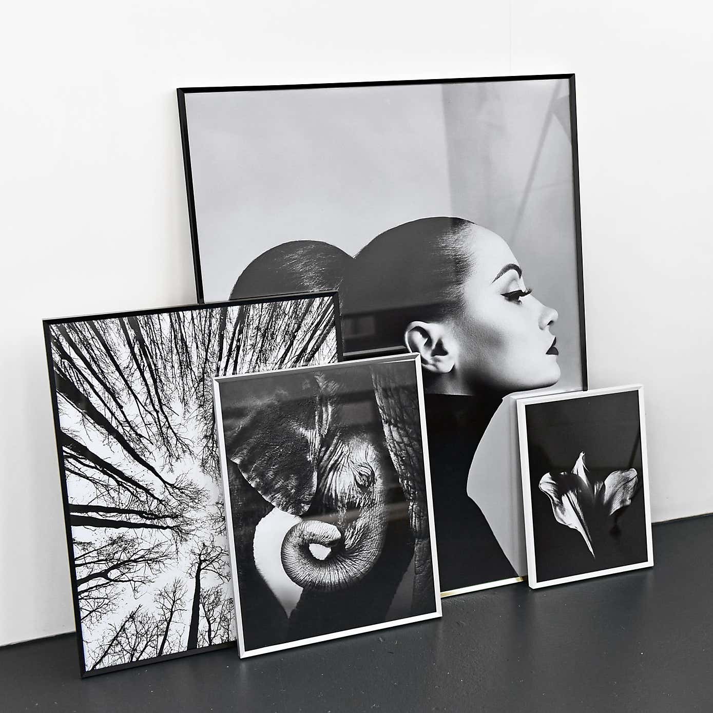 Nielsen Pixel Photo Frame