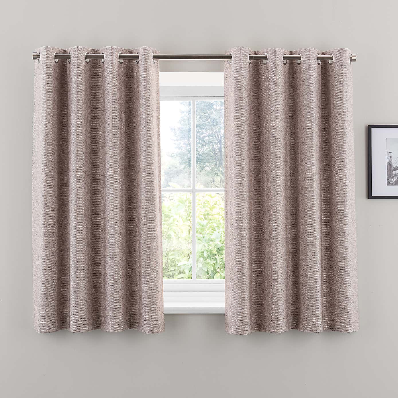 Chester Eyelet Curtains