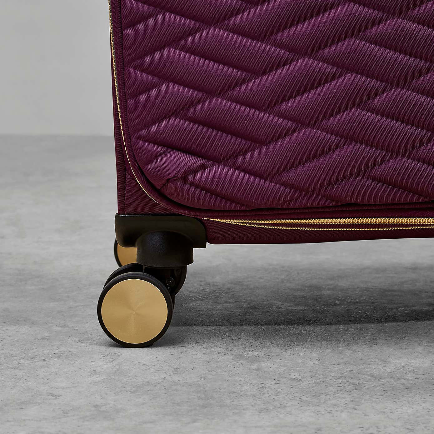 Rock Luggage Sloane Suitcase