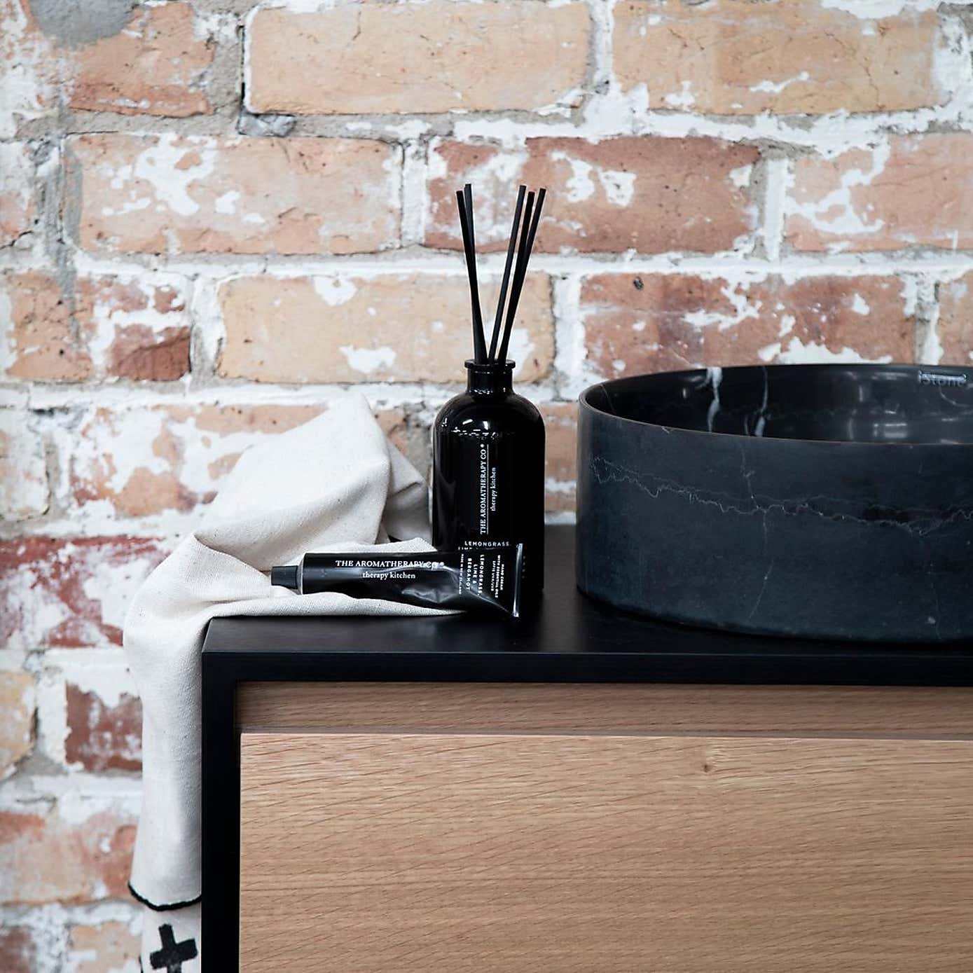 The Aromatherapy Co Therapy Lemongrass Lime & Bergamot Kitchen Diffuser 250ml