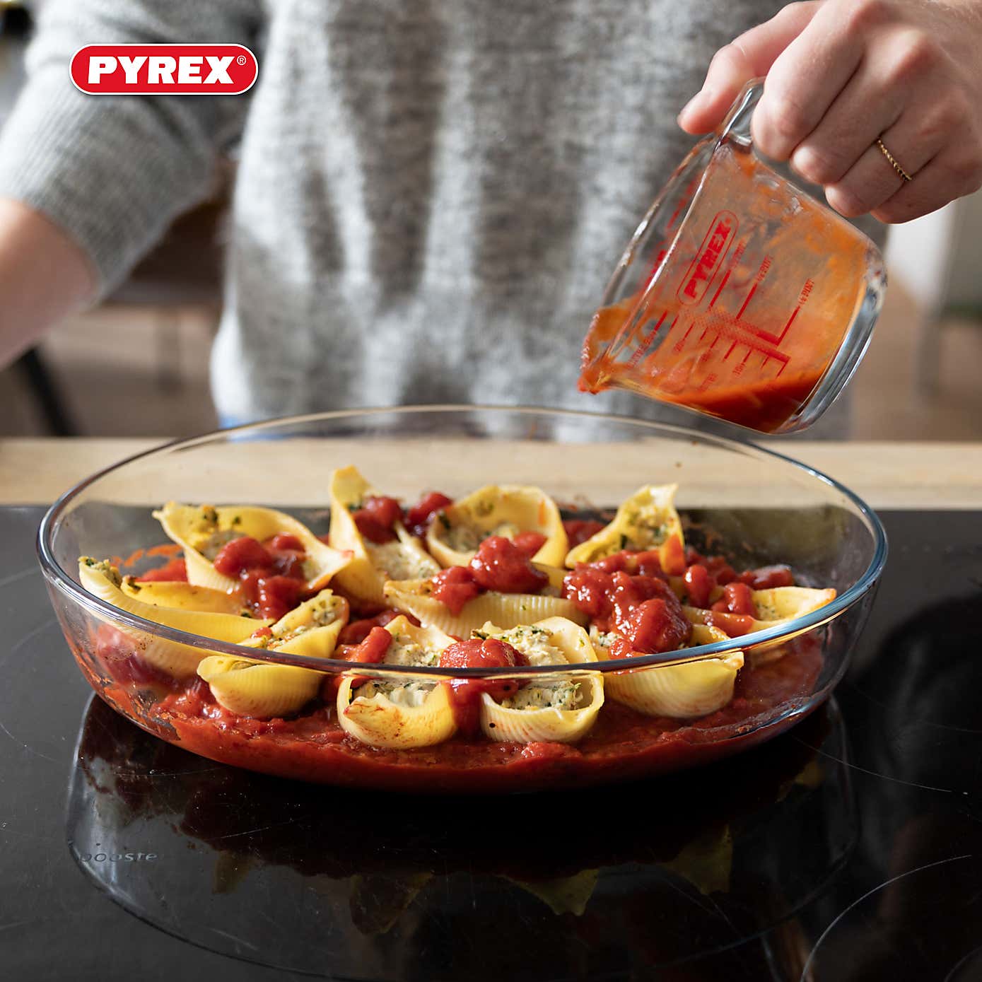 Pyrex Multi Purpose Oval Roaster