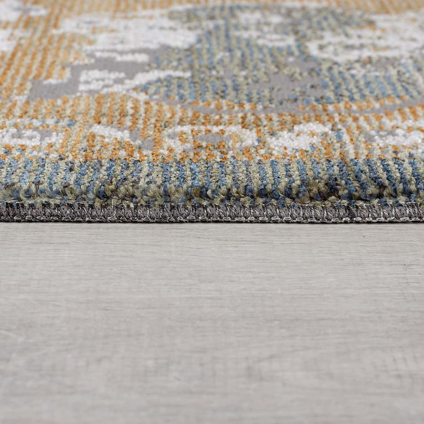 Soraya Blue Traditional Rug