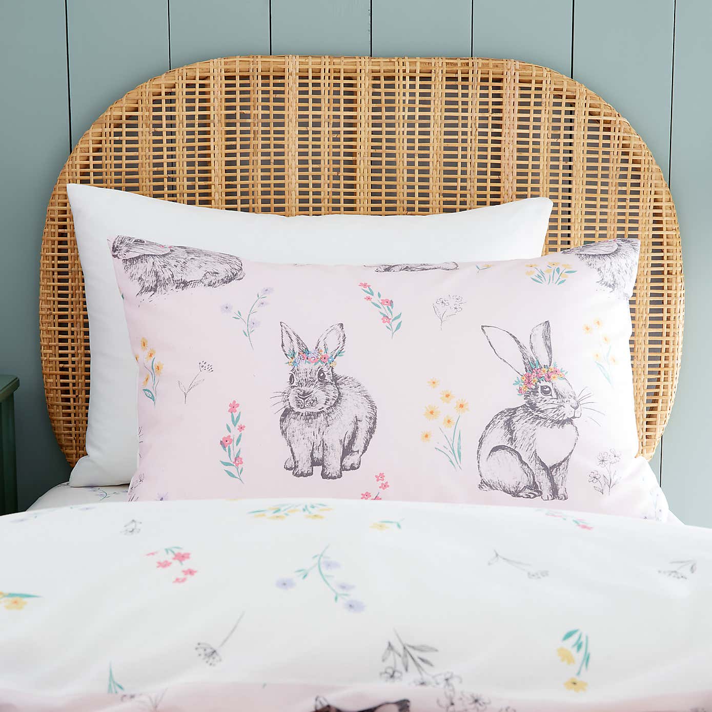 Catherine Lansfield Bunny Tails Ditsy Flowers Duvet Cover and Pillowcase Set