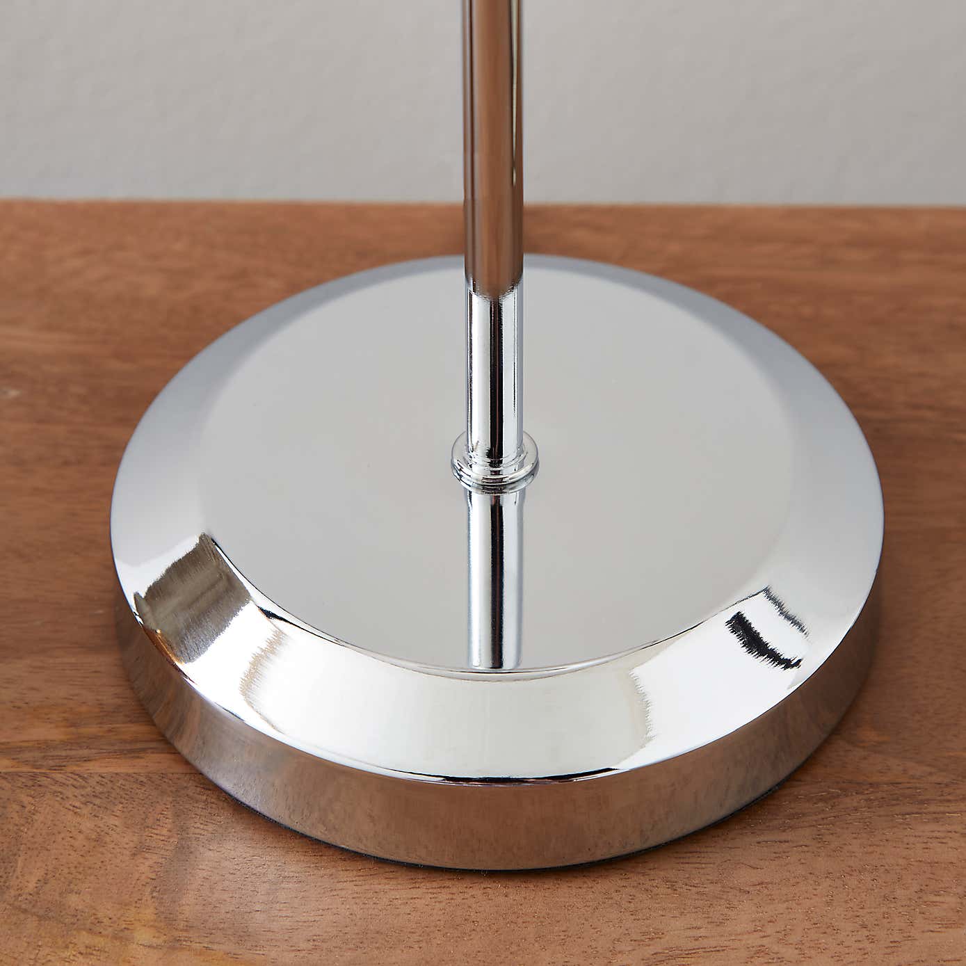 Jali Dimmable Touch Table Lamp