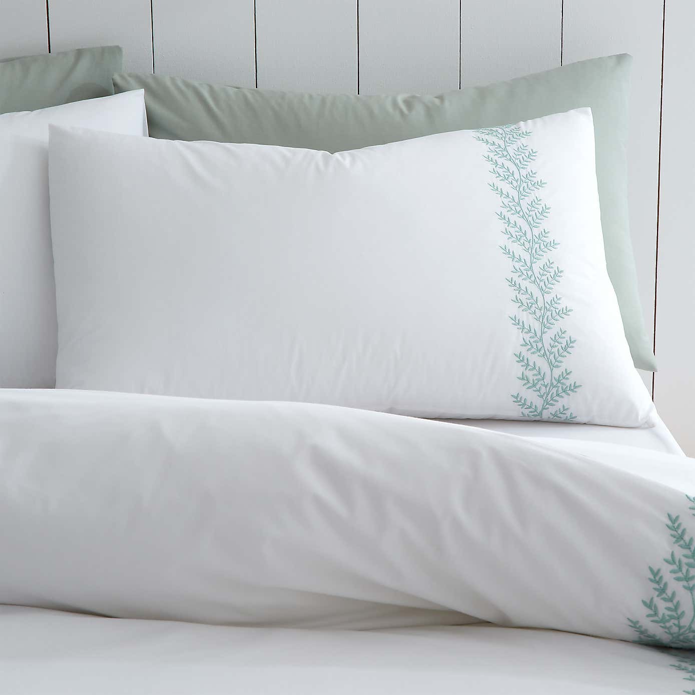 Bianca Fine Linens Embroid Leaf 100% Cotton Duvet Cover & Pillowcase Set