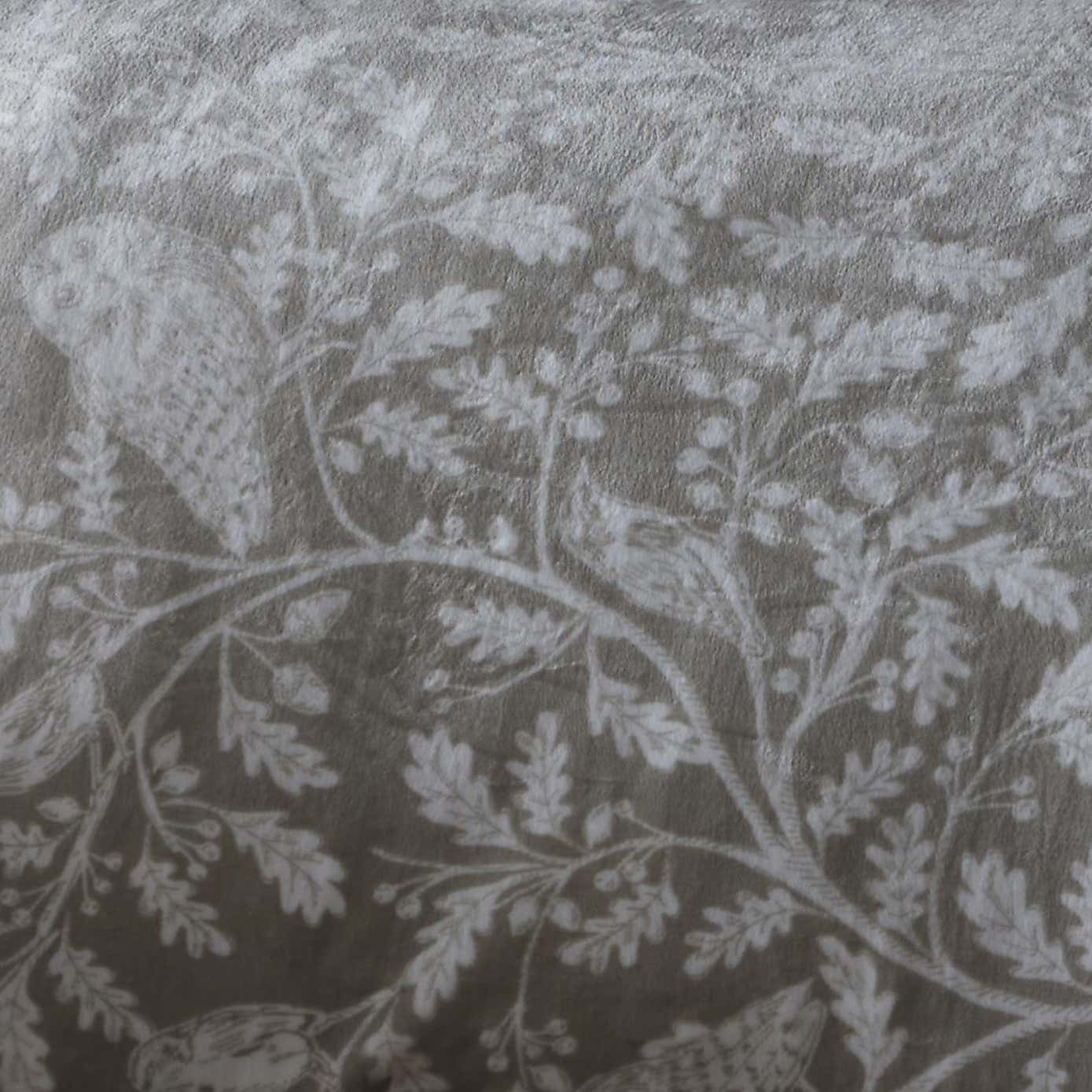 Lodge Woodland Owls Bedspread 150cm x 200cm