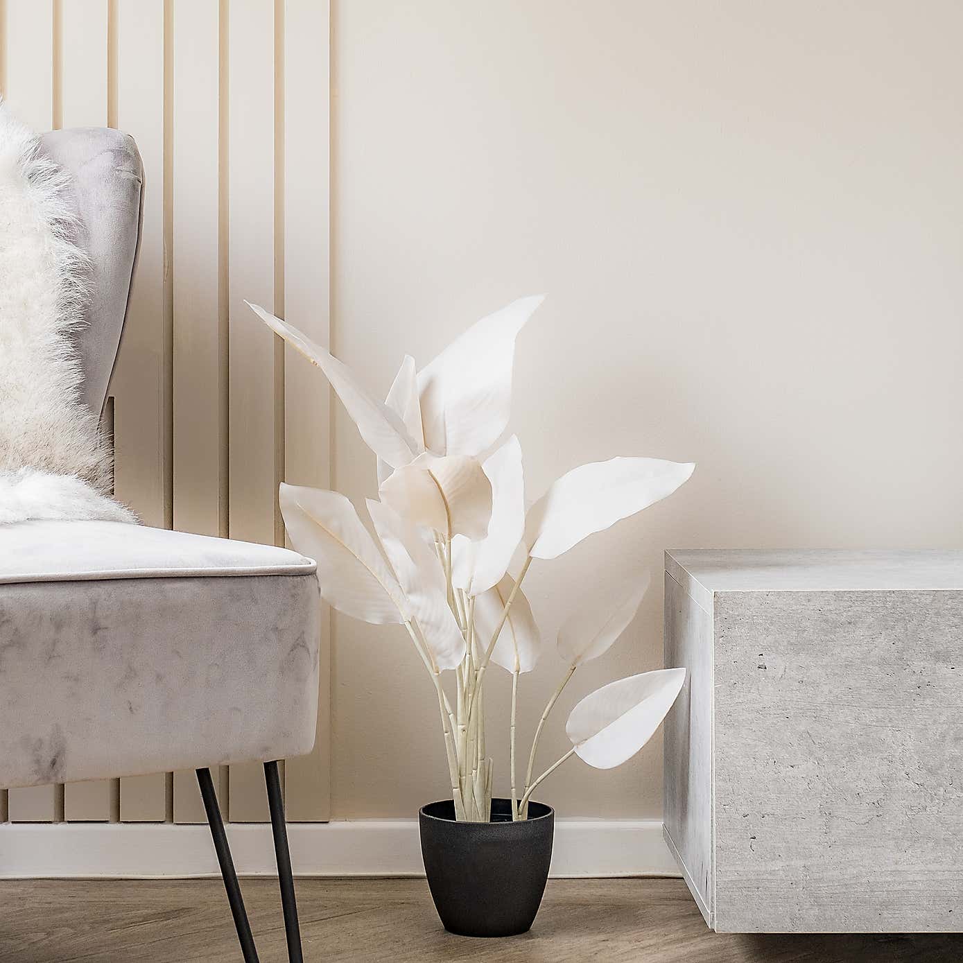 Artificial Cream Bird of Paradise Plant in Black Plant Pot