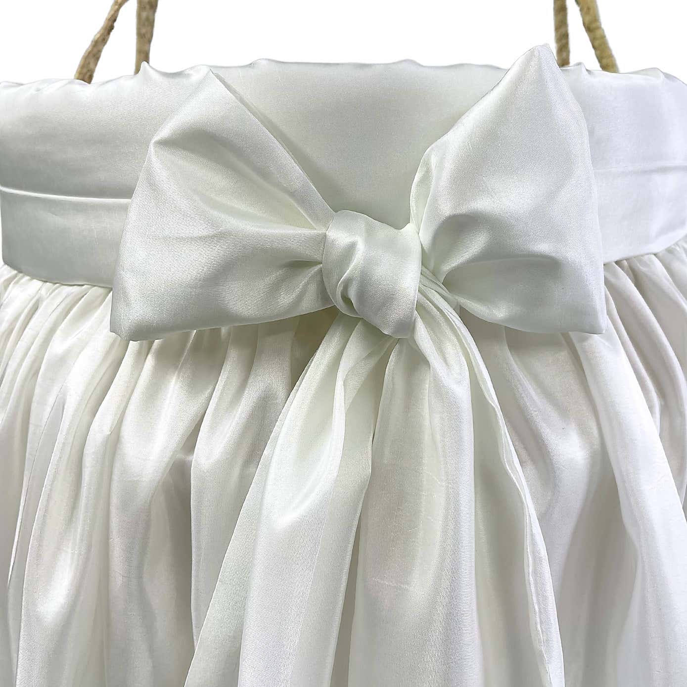 Clair de Lune Windsor Traditional Palm Moses Basket With Stand