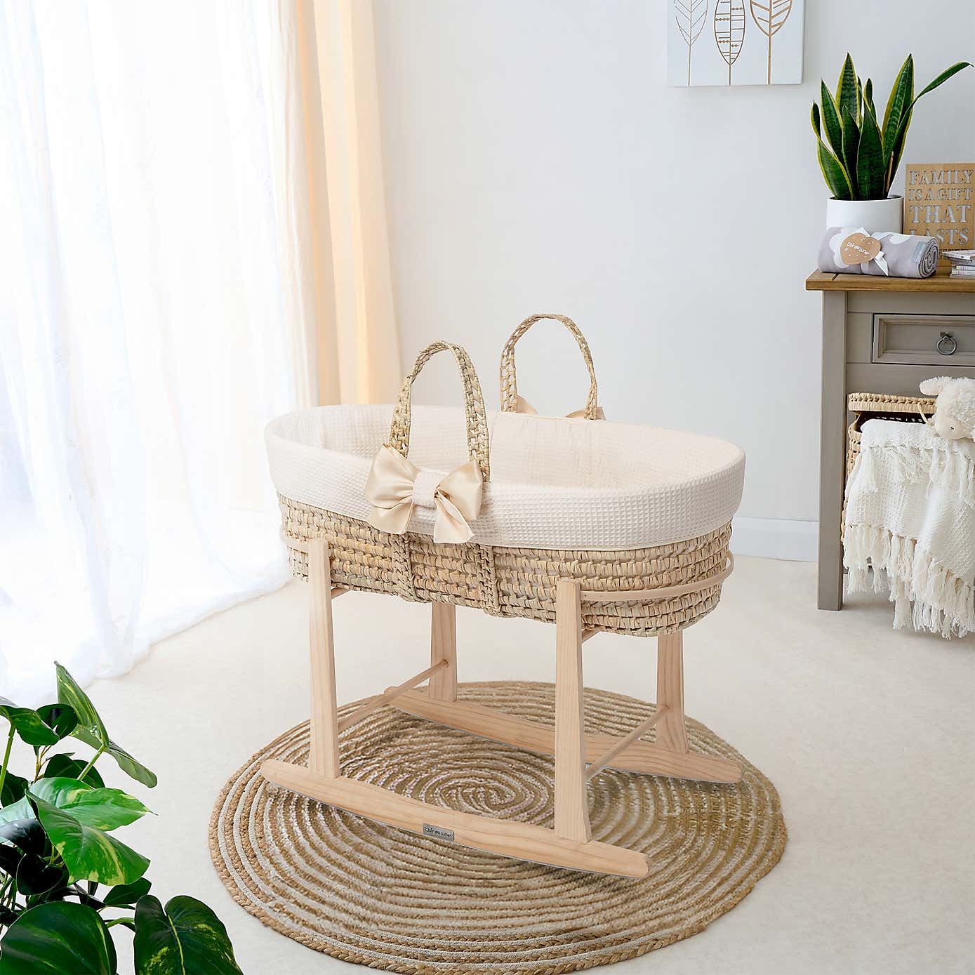 Clair de Lune Chelsea Palm Moses Basket With Natural Rocking Stand