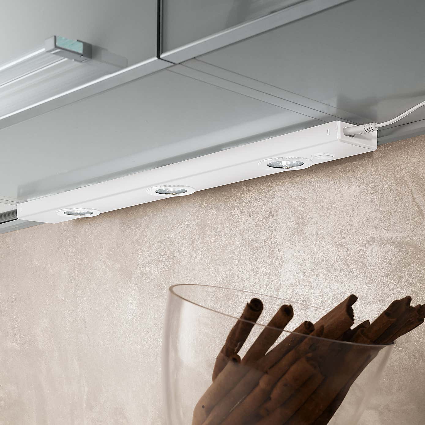 EGLO KOB LED Under Cabinet Light