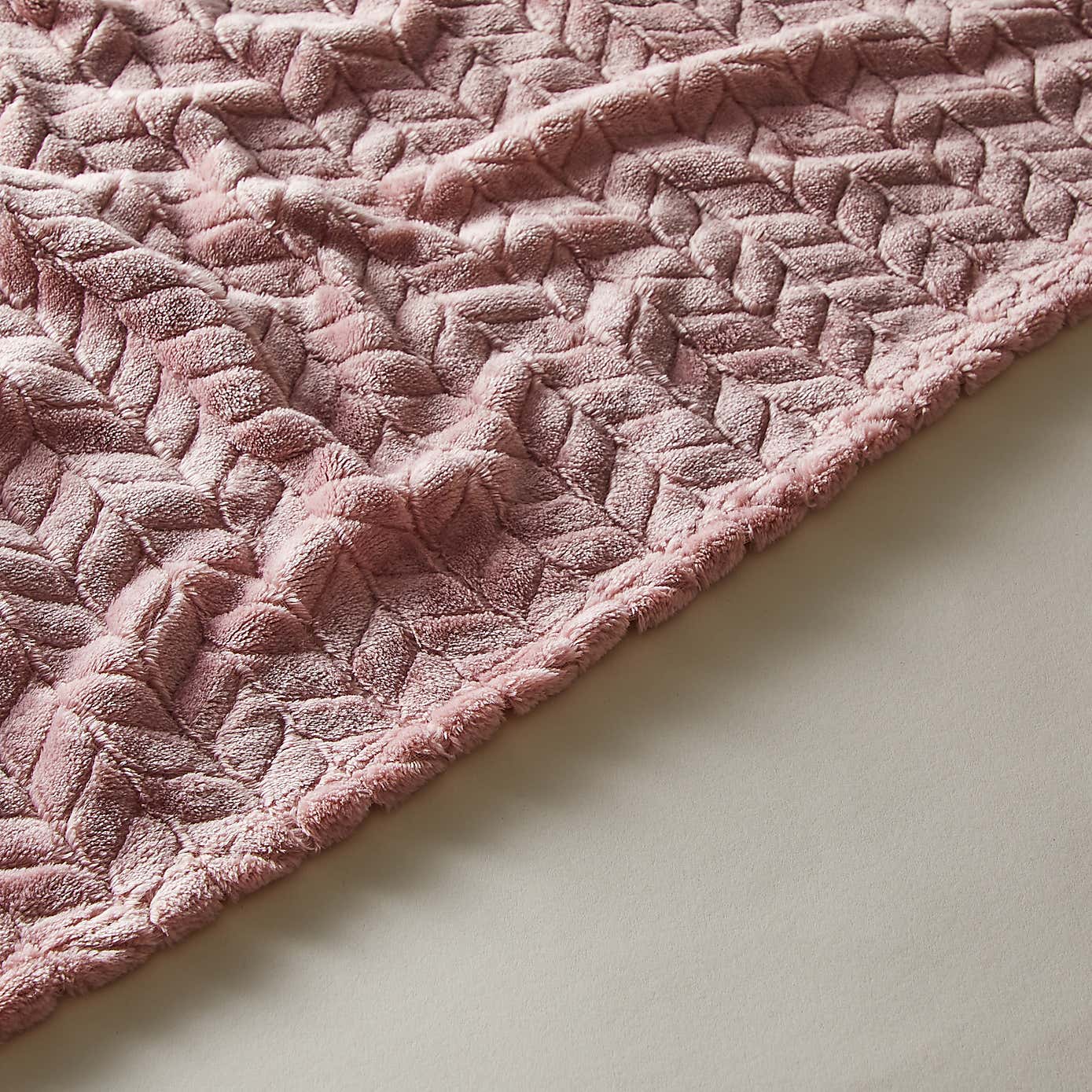 Amelia Fleece 200cm x 200cm Throw