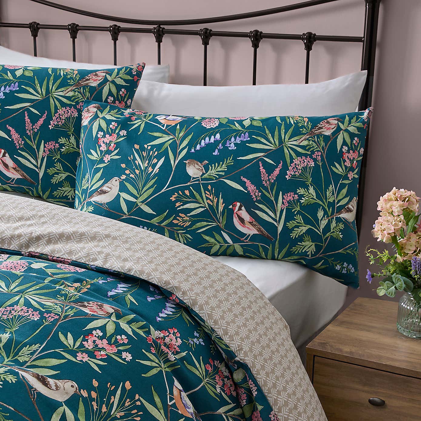 Caraway Reversible Duvet Cover and Pillowcase Set