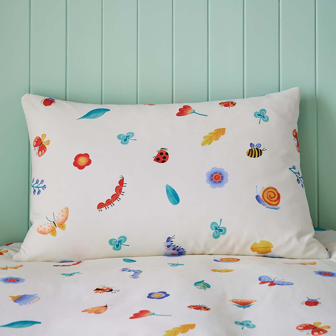 Garden Friends Reversible Duvet Cover and Pillowcase Set
