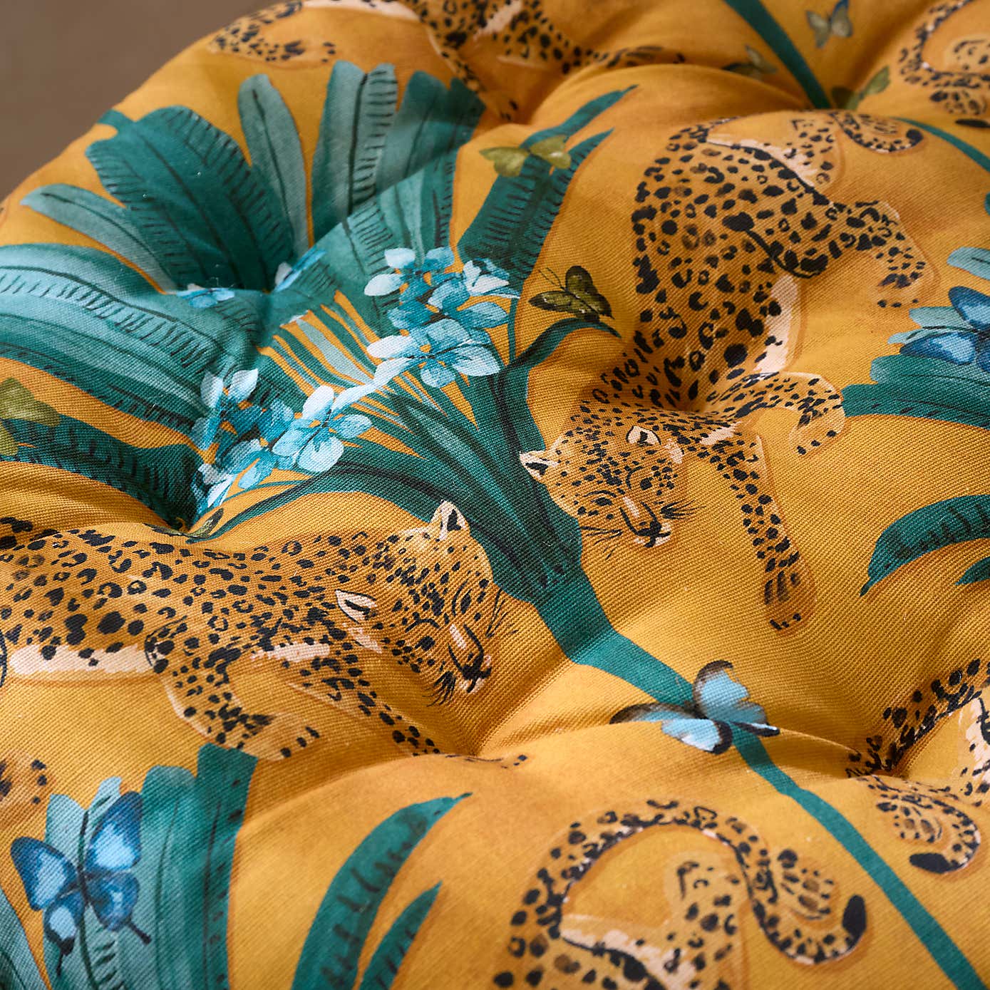 Tropical Leopard Round Seat Pad