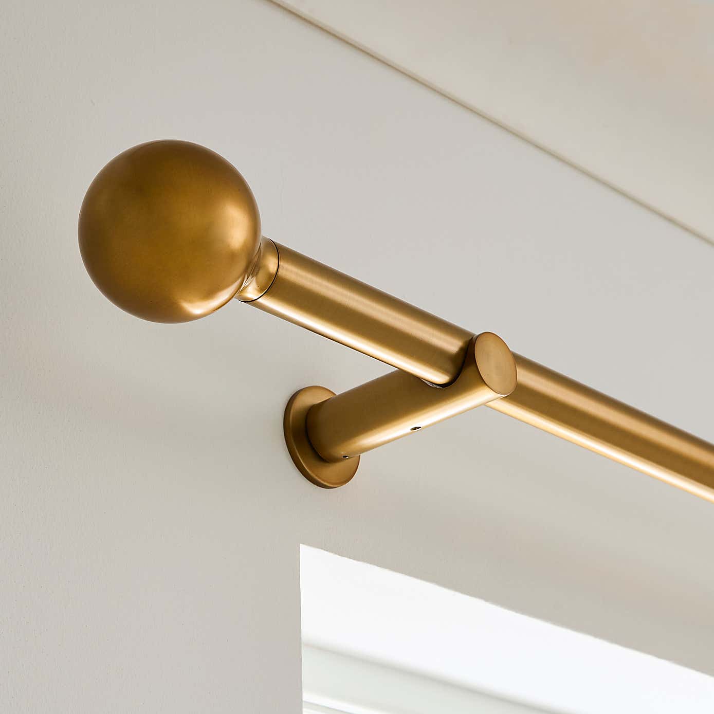 Contemporary Ball Fixed Metal Curtain Pole