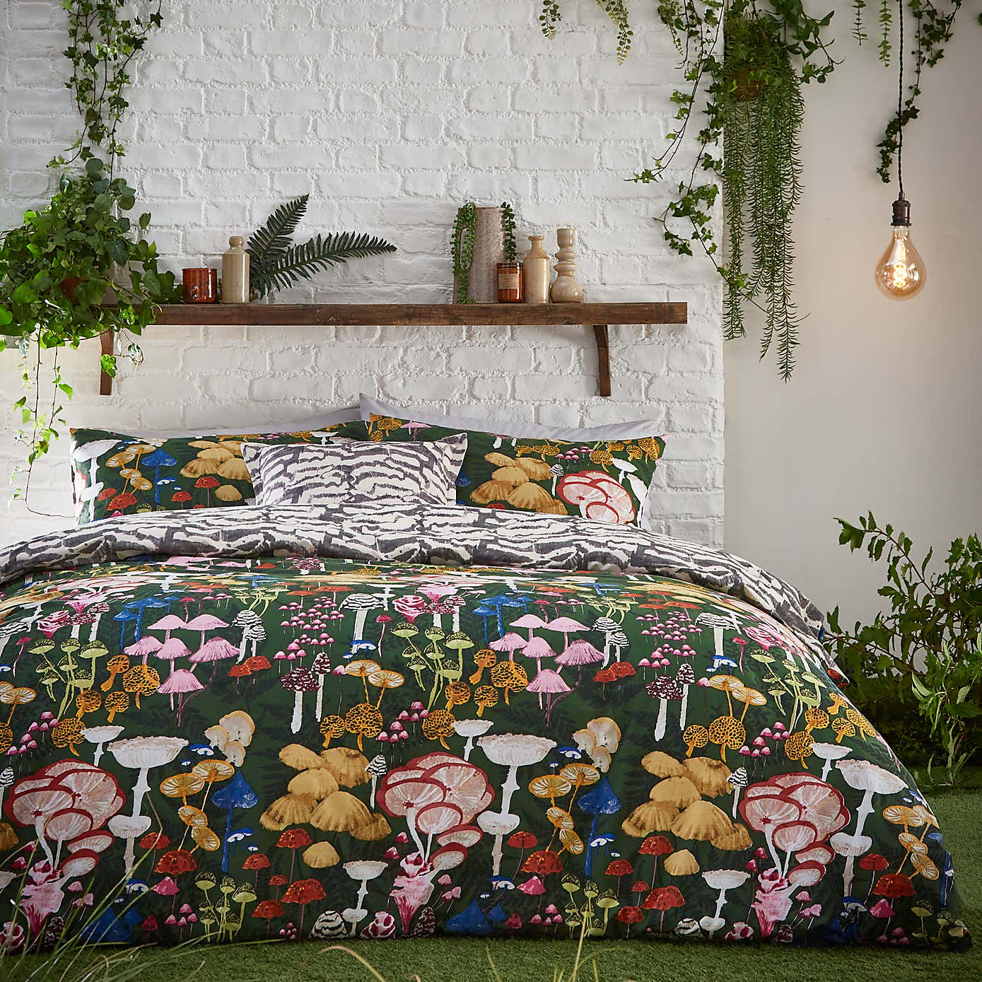 furn. Amanita Duvet Cover & Pillowcase Set