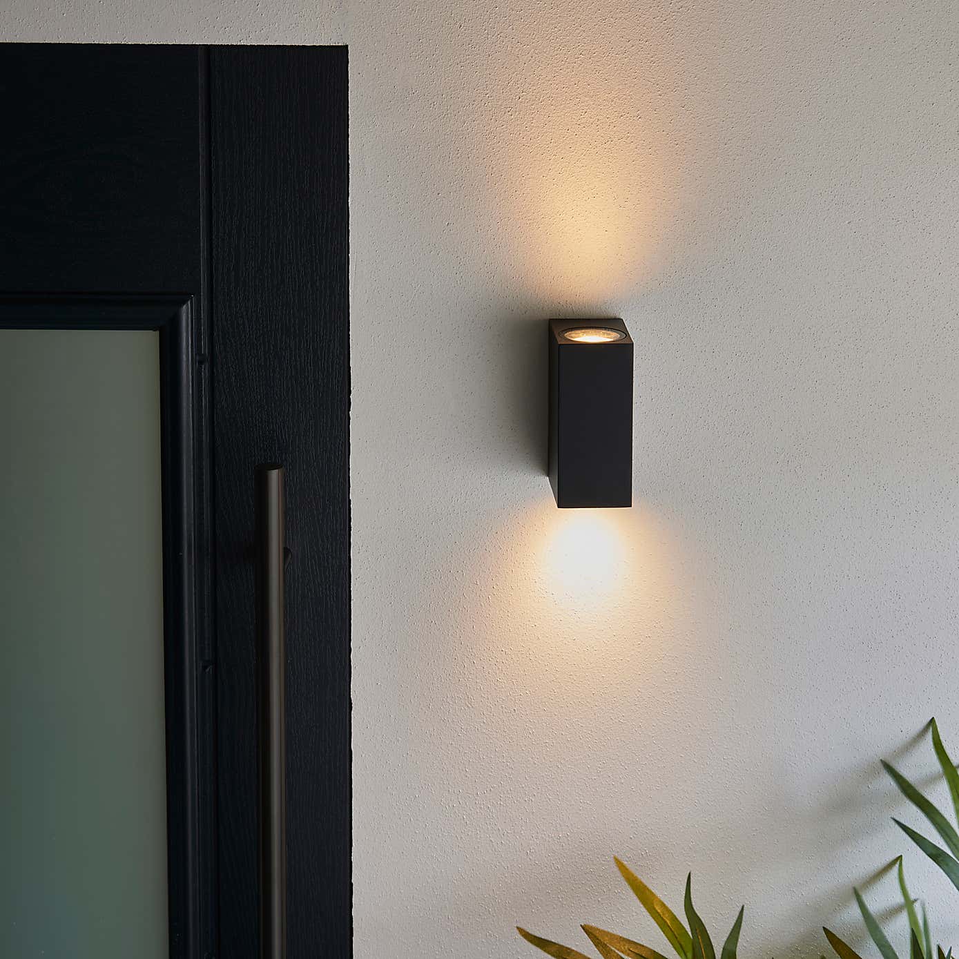 Lamont Outdoor Wall Light