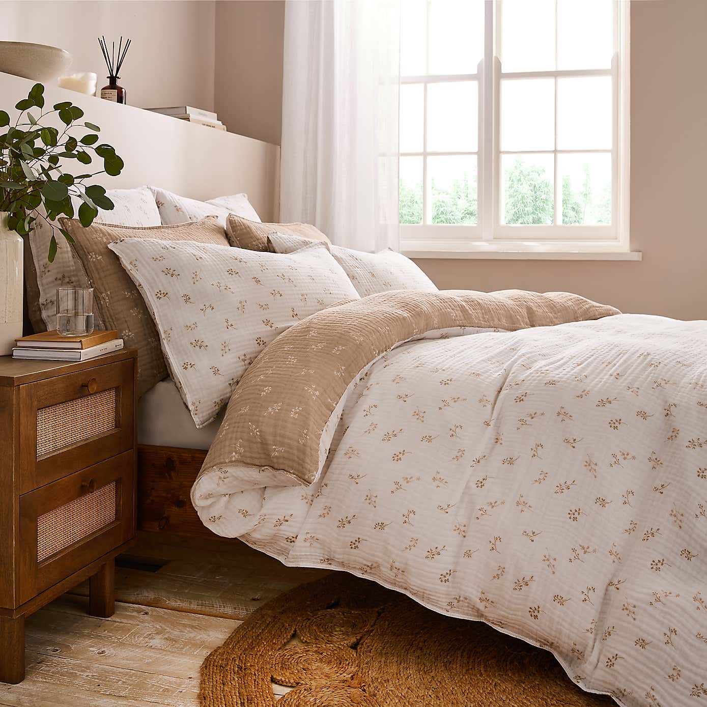 Cotton Muslin Sprig Floral Duvet Cover & Pillowcase Set