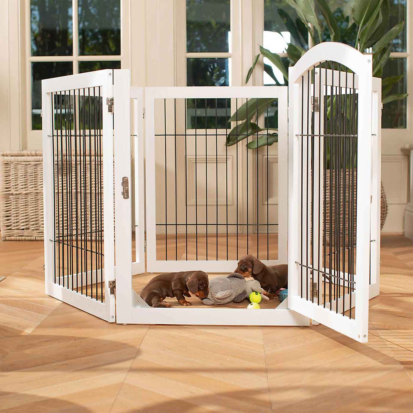 Lords and Labradors Wooden Puppy Play Pen