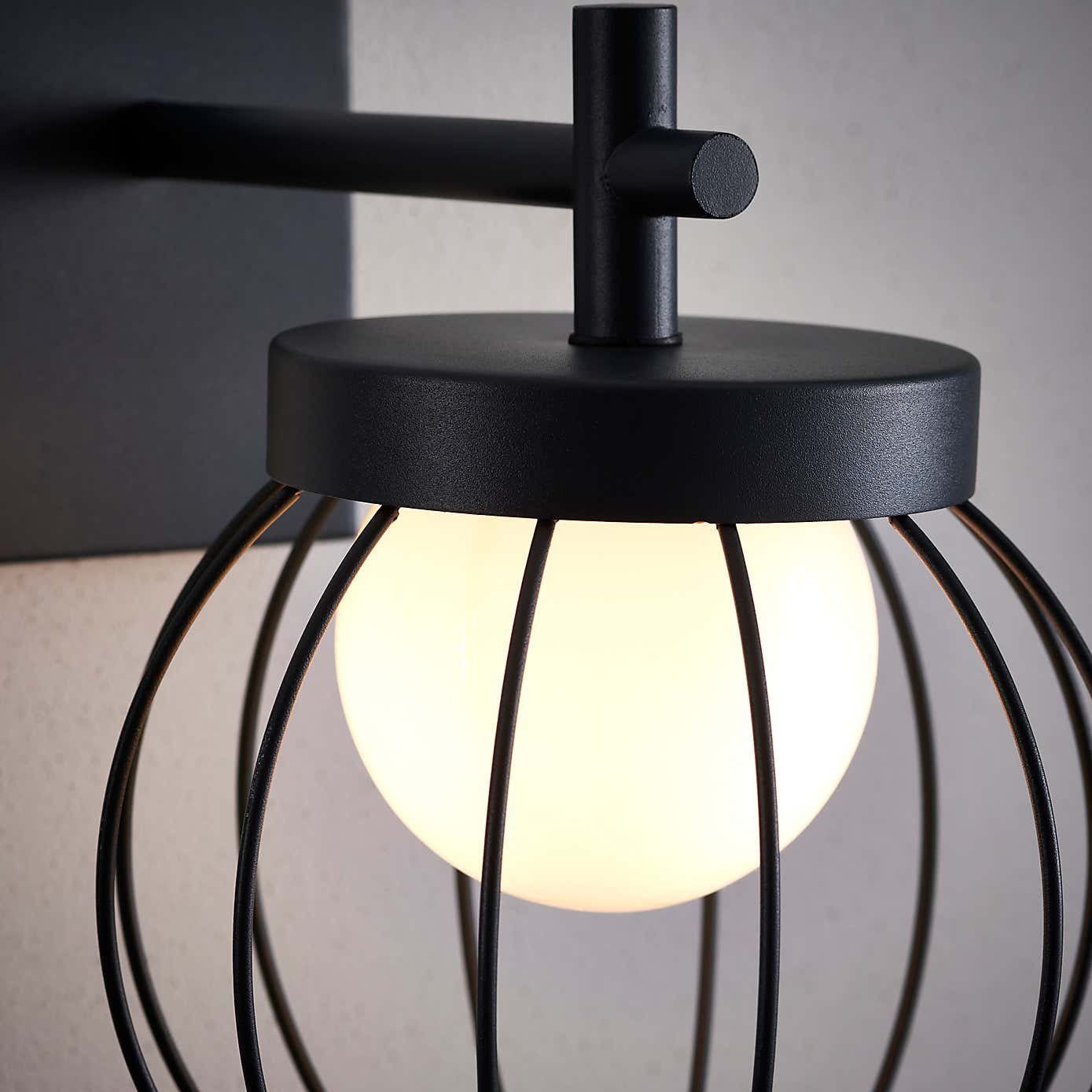 Lanesra Outdoor Wall Light