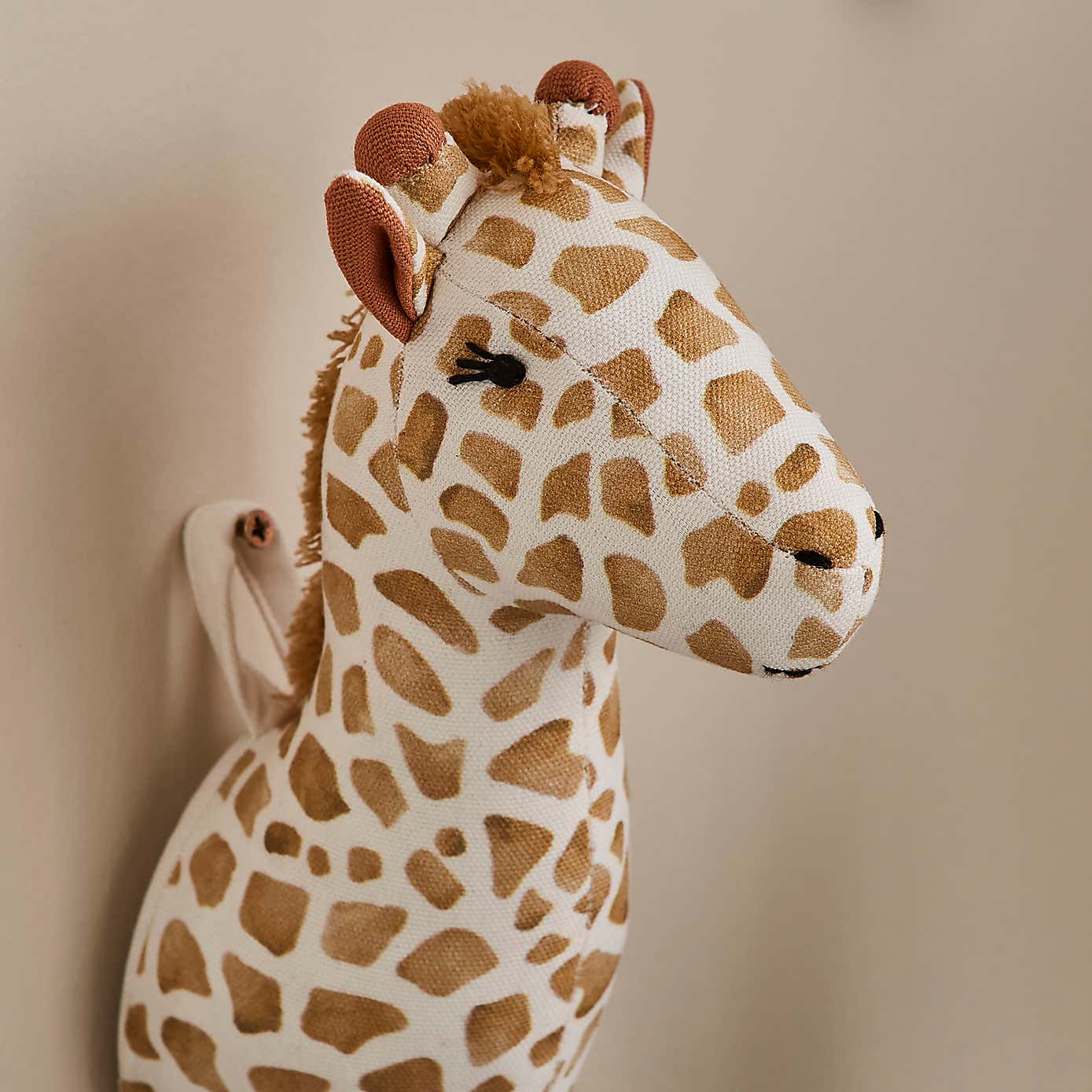 Giraffe Wall Head