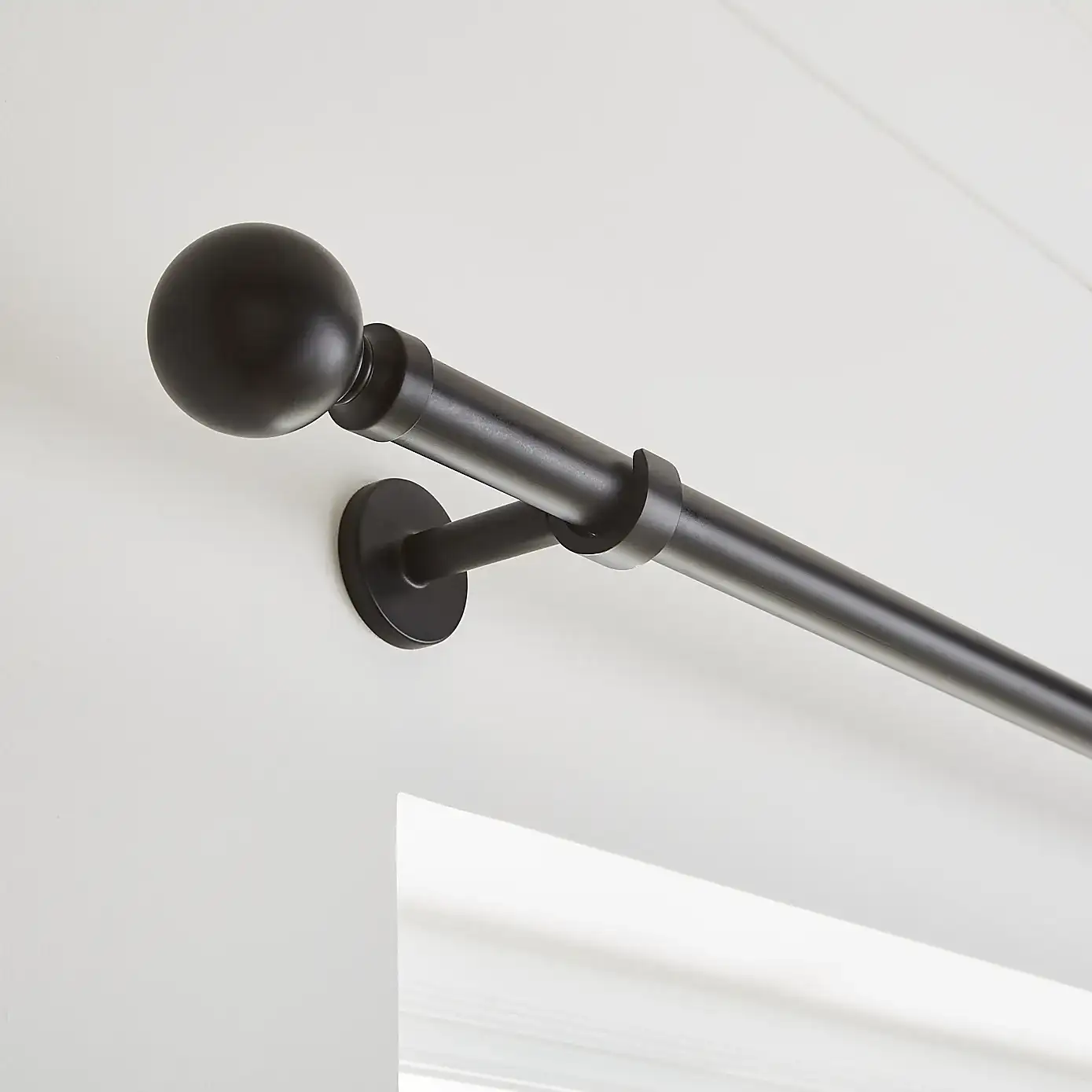 Ashton Metal Curtain Pole
