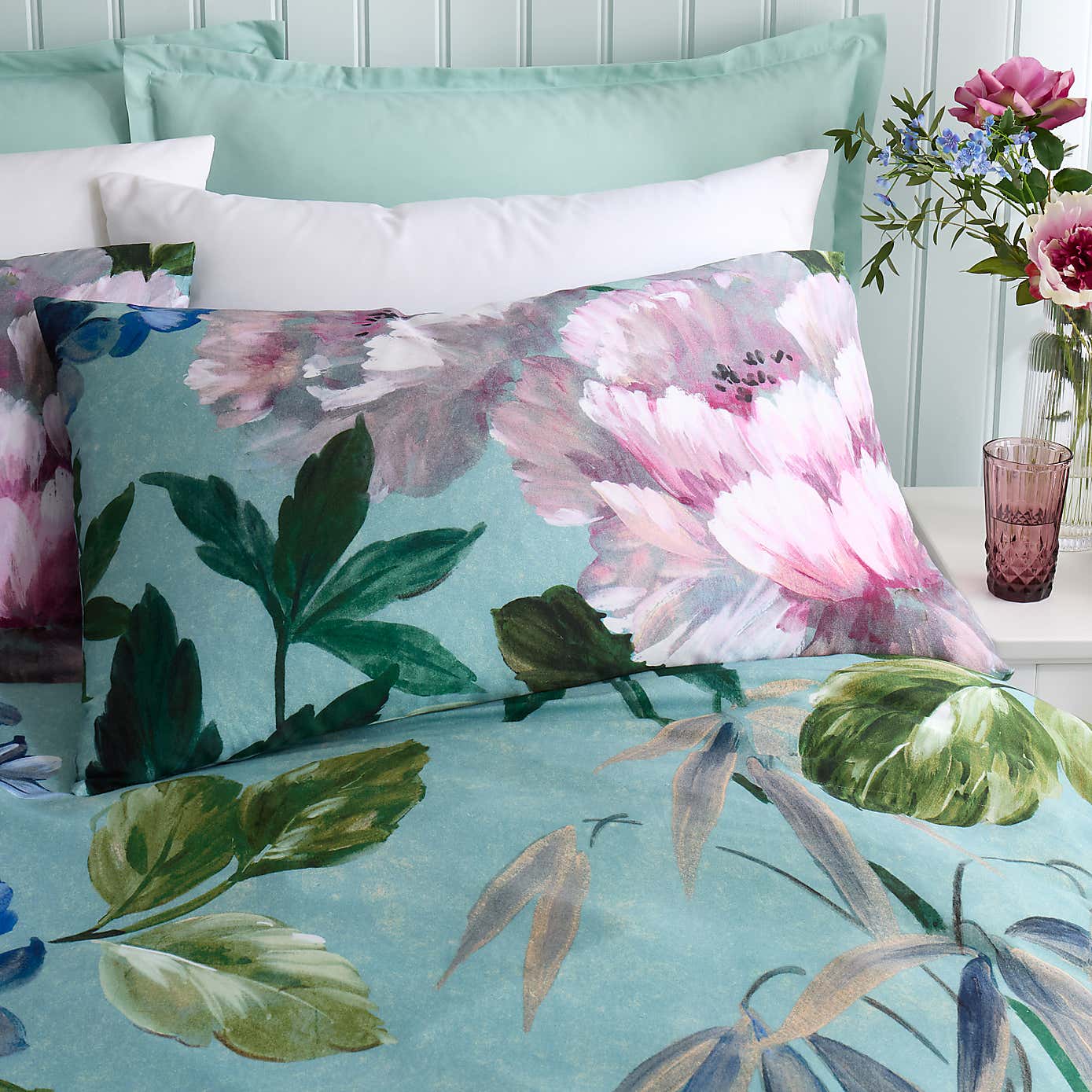 Amiri Blooms 180 Thread Count Cotton Sateen Duvet Cover & Pillowcase Set