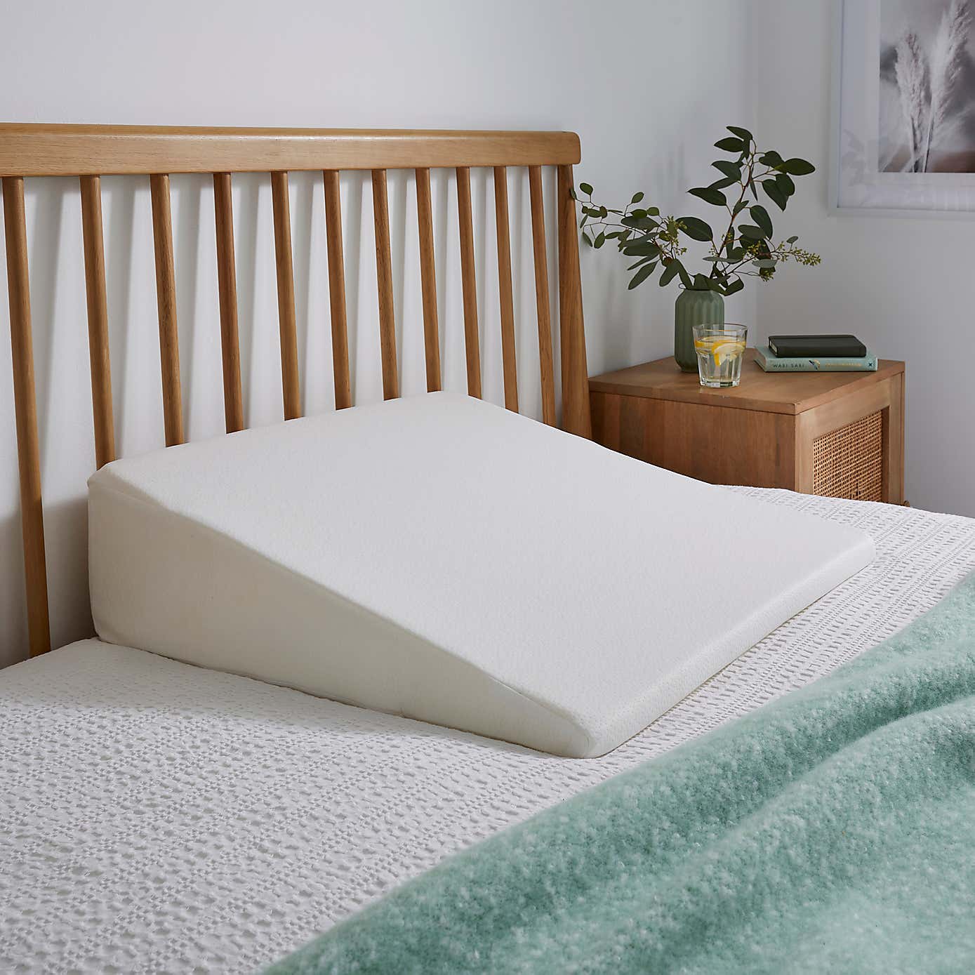 Wedge Memory Foam Medium-Support Back Pillow Large