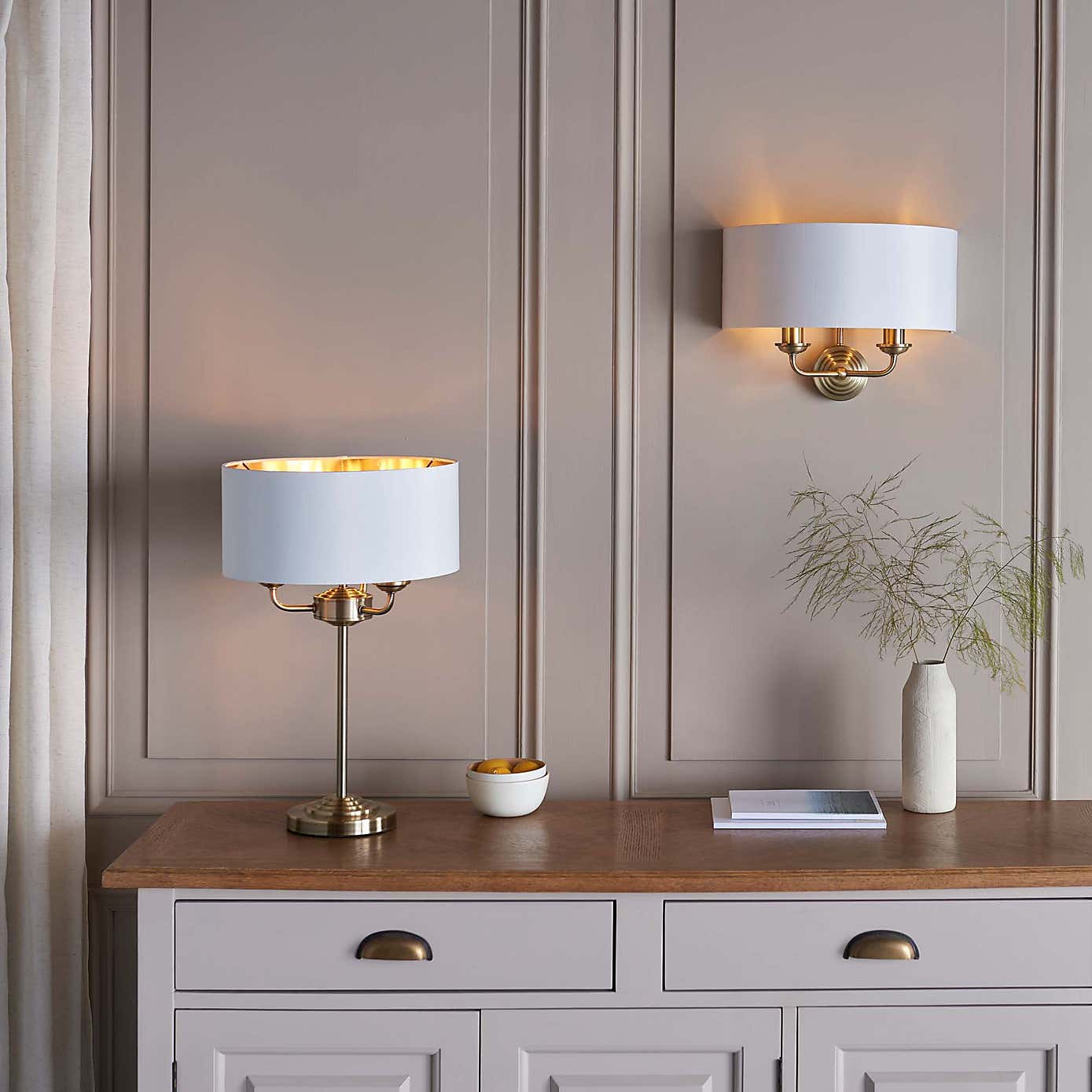 Vogue Sandringham 2 Light Wall Light