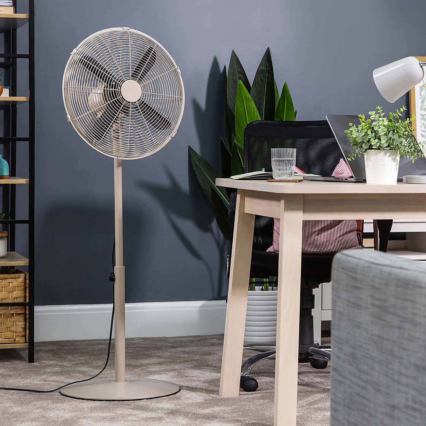 Russell Hobbs 16 Inch Pedestal Fan