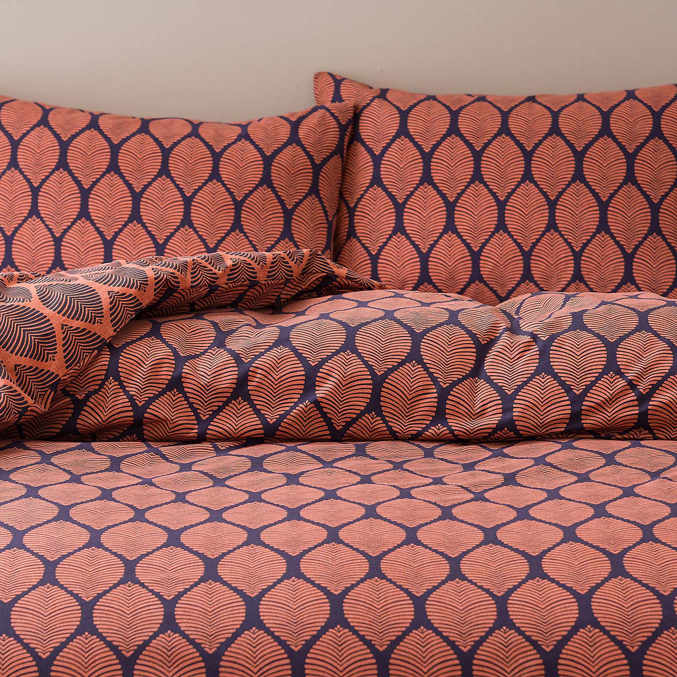 Rehan Leaves Duvet Cover & Pillowcase Set