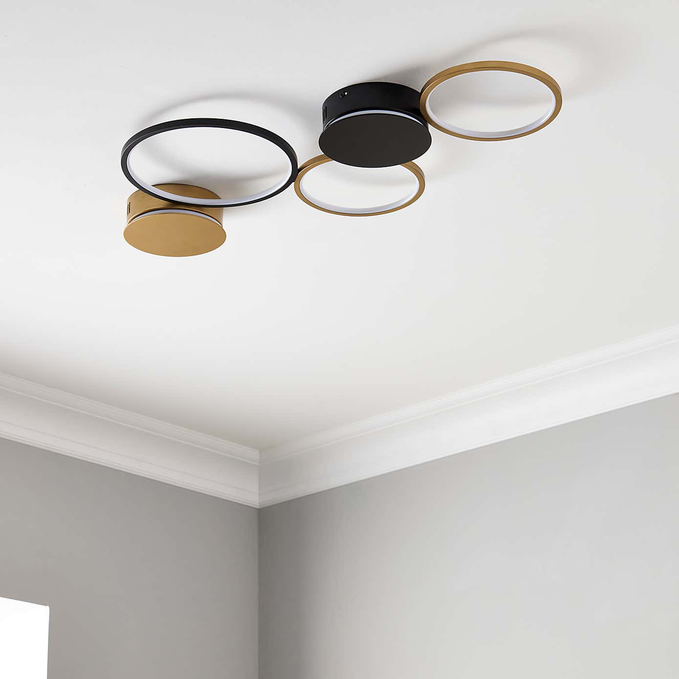 Langdon Intergrated LED Wall Light