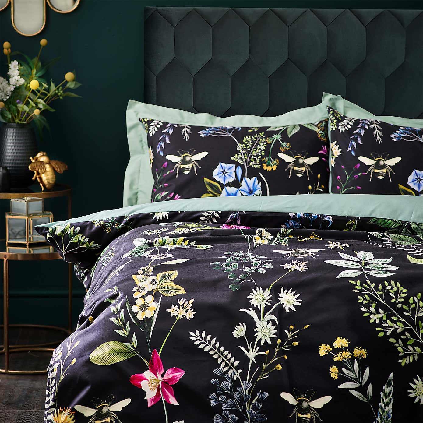 Wylder Midnight Bee Velvet Duvet Cover & Pillowcase Set, Black
