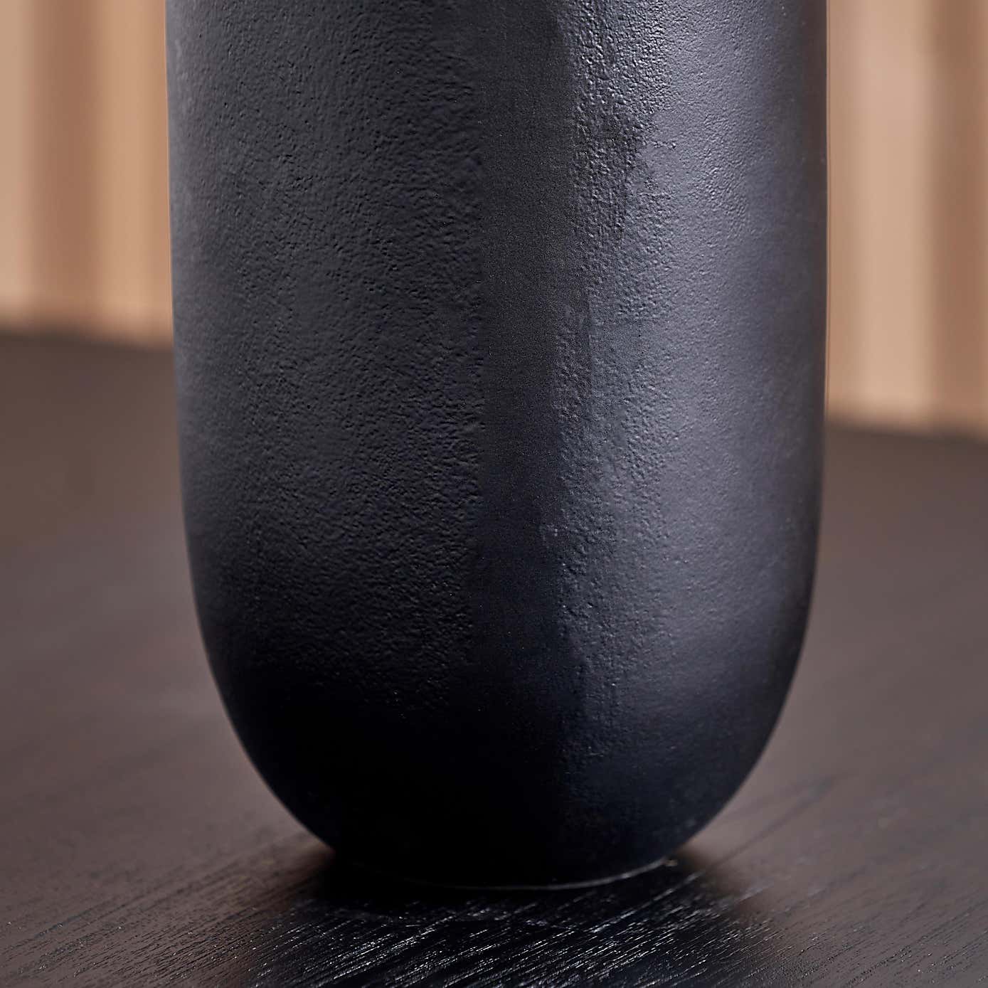 Black Metal Bullet Vase