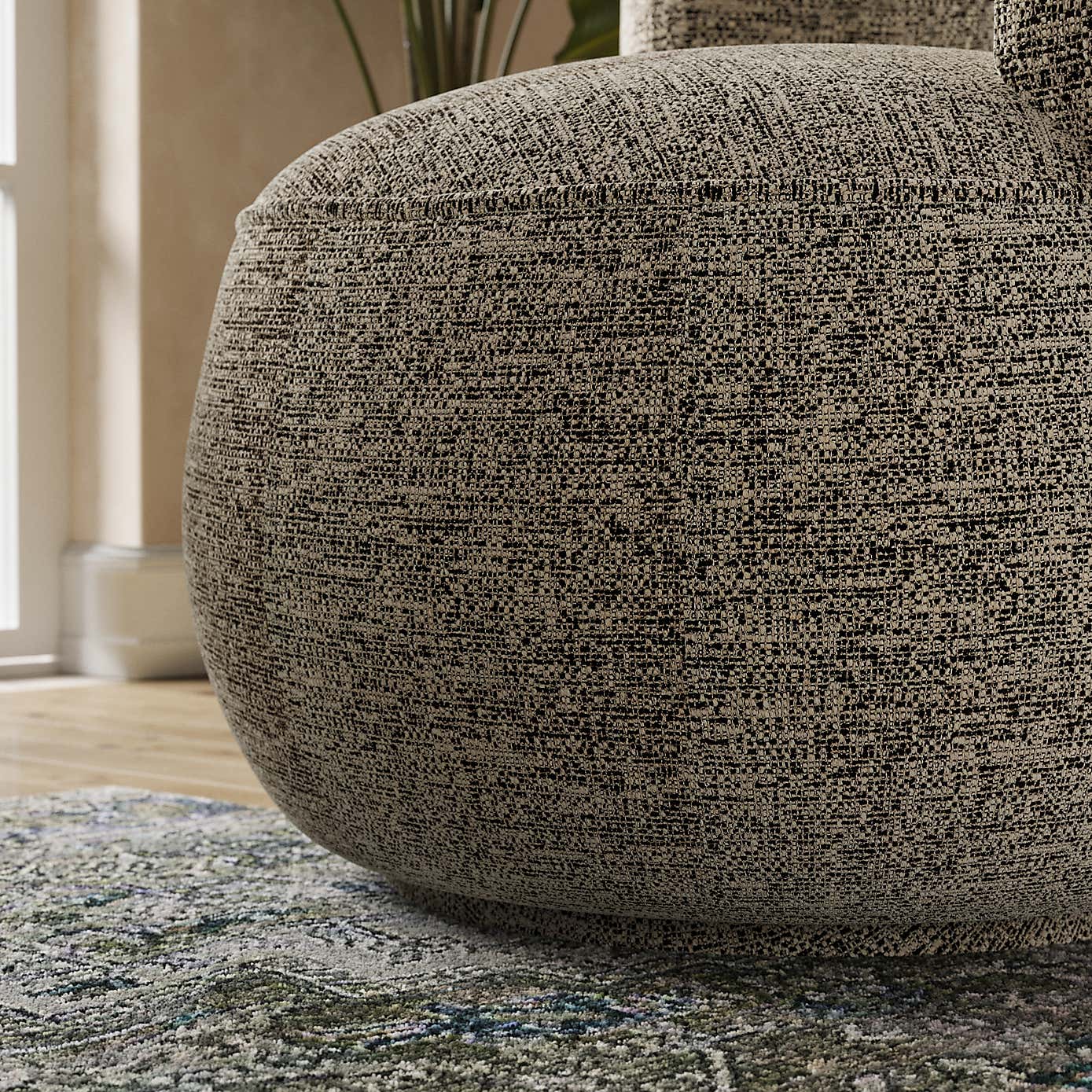 Lozenge Luxe Boucle Black Swivel Chair