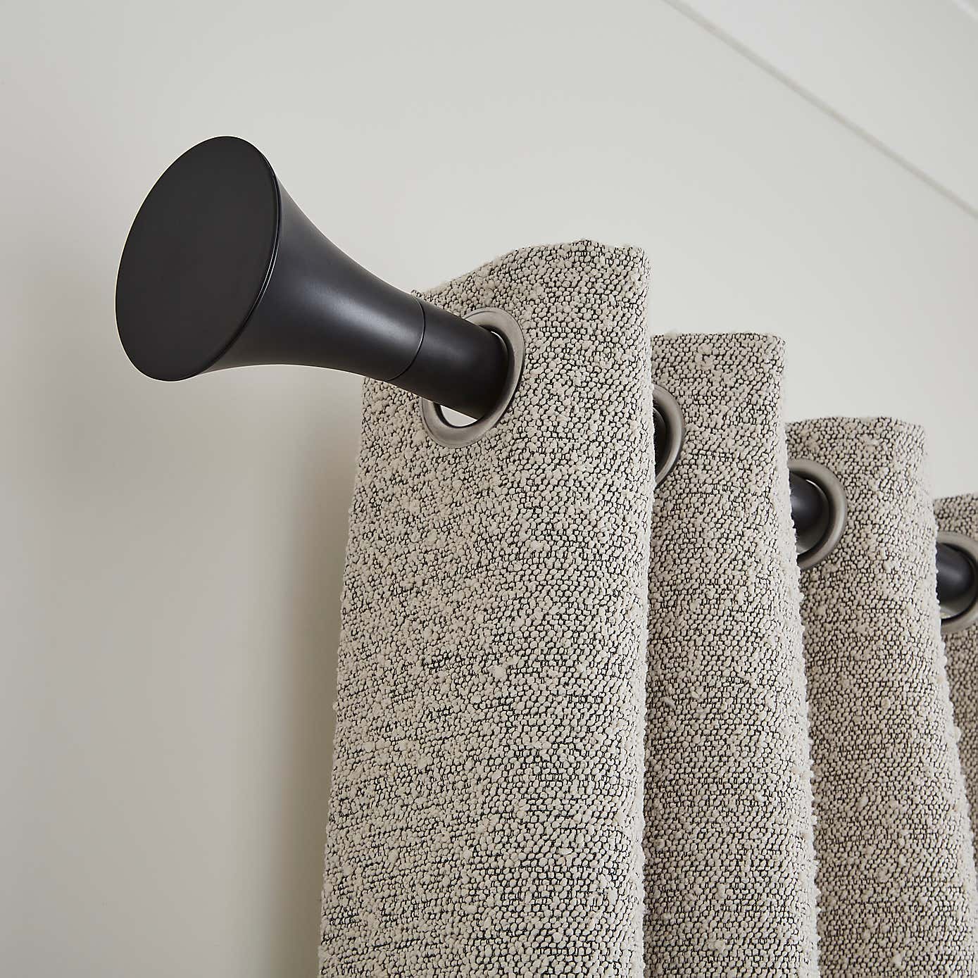 Flush Trumpet Fixed Metal Curtain Pole with Rings