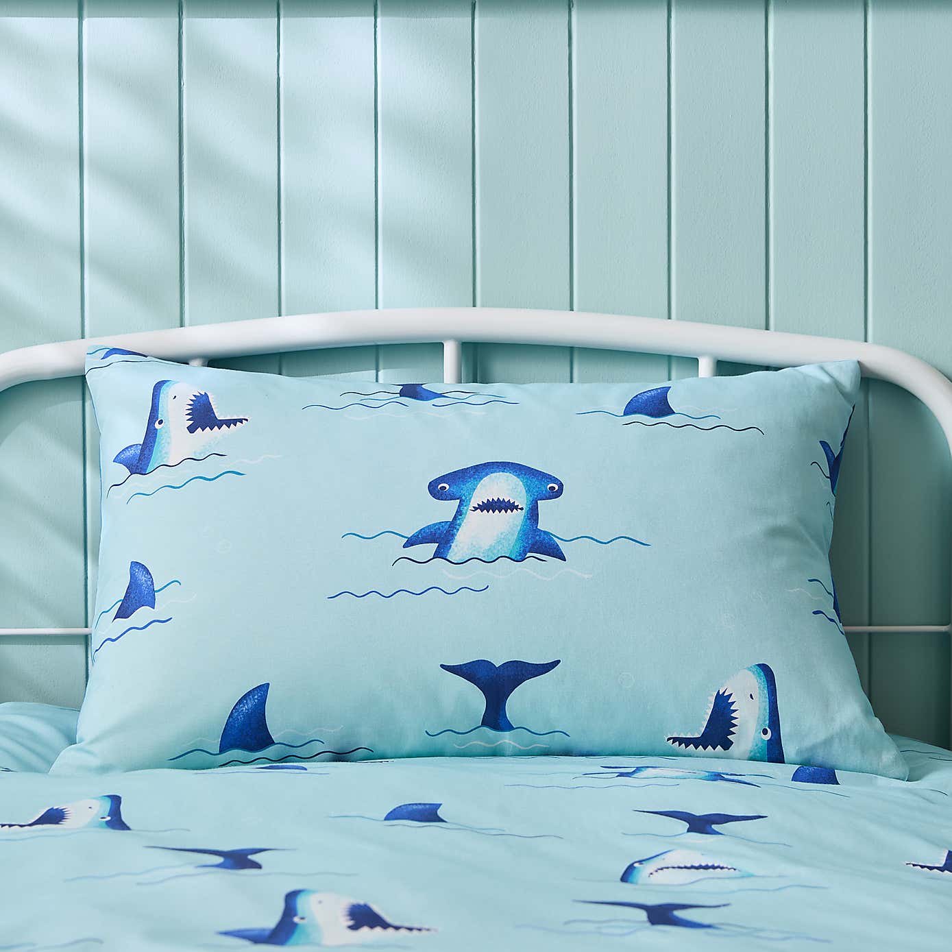 Snappy Shark Reversible Duvet Cover and Pillowcase Set