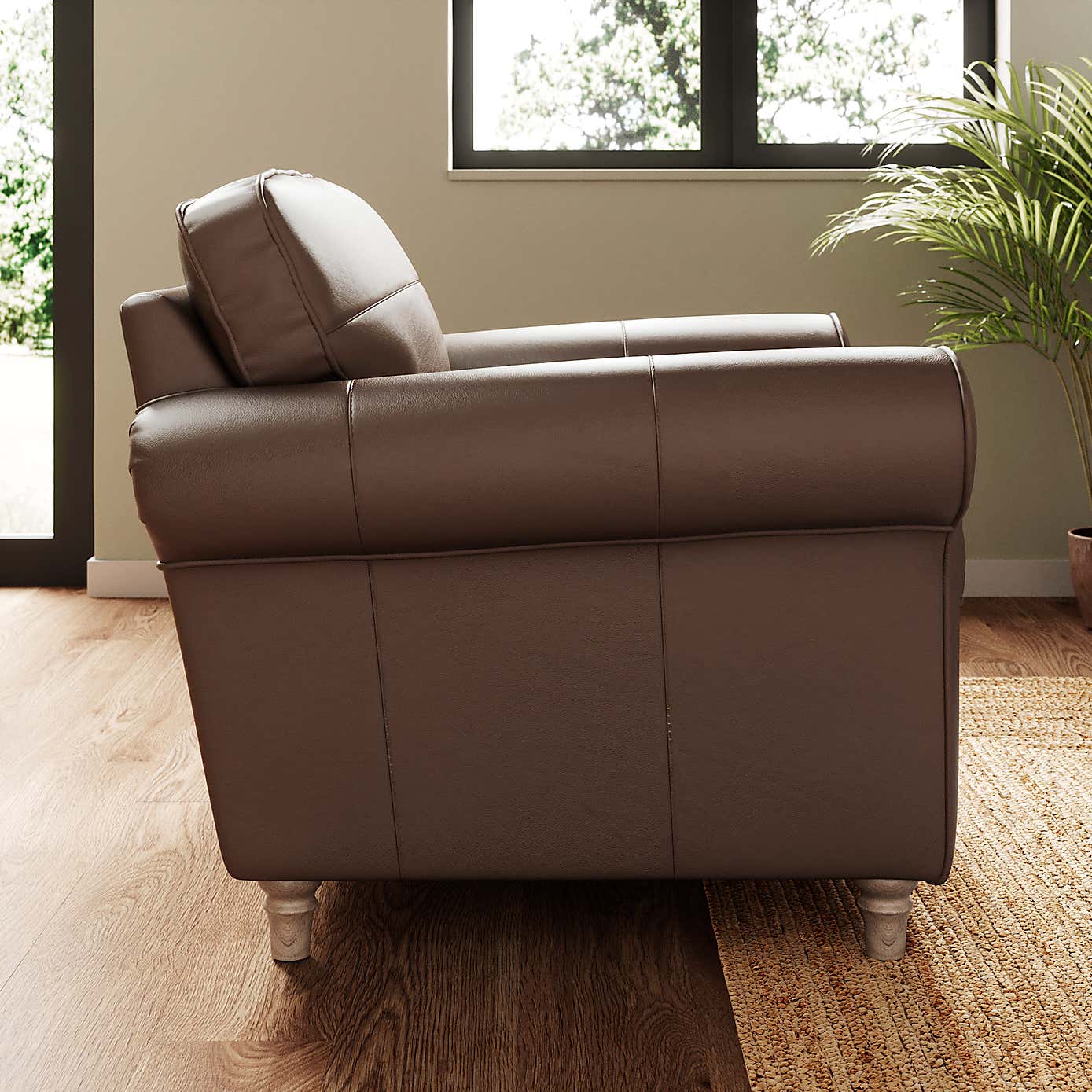 Flori Classic Leather Armchair