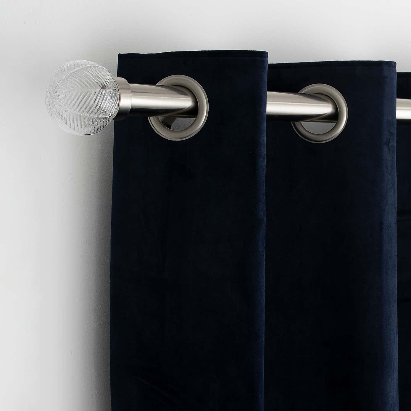Colleen Extendable Metal Eyelet Curtain Pole​