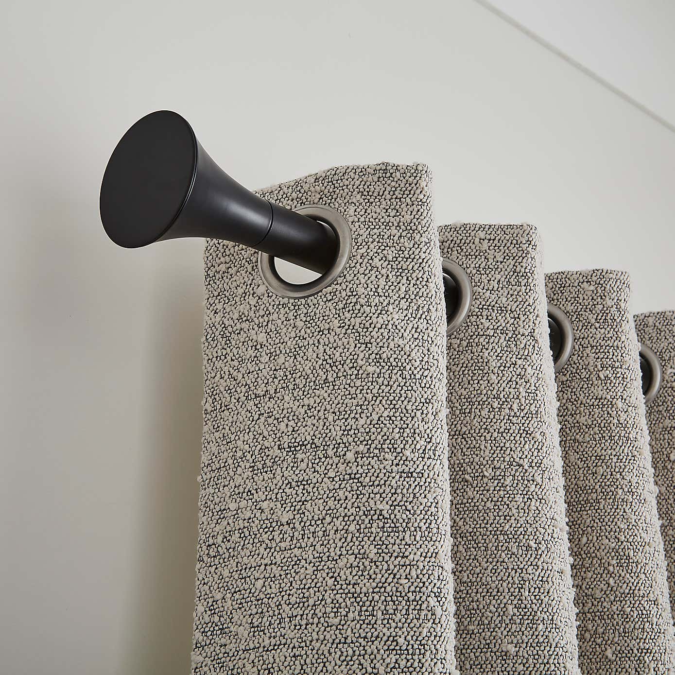 Flush Trumpet Fixed Metal Curtain Pole